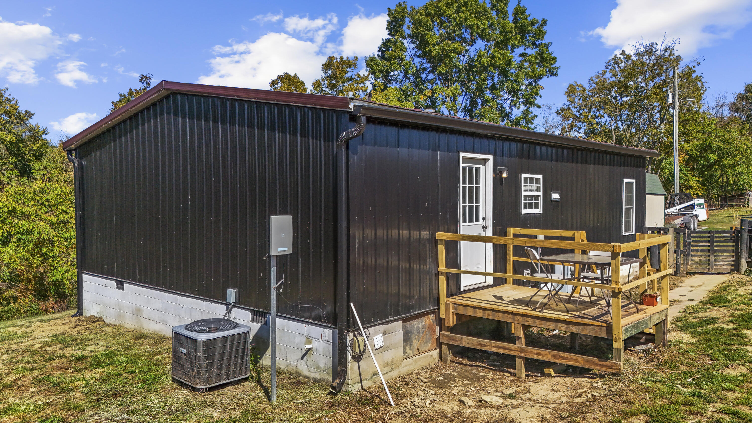 2276 Upper Lick Road Property Photo 4