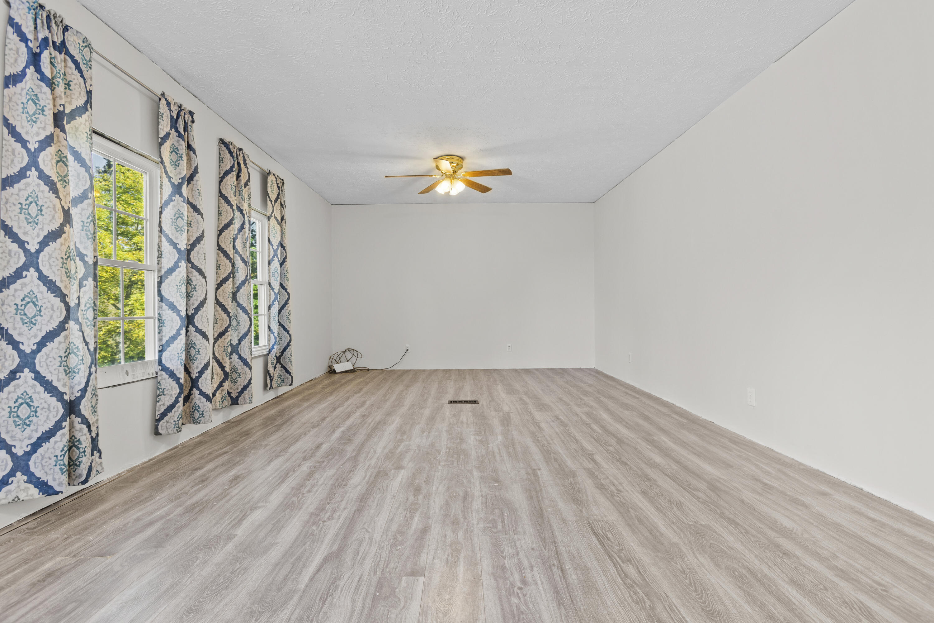 2276 Upper Lick Road Property Photo 5