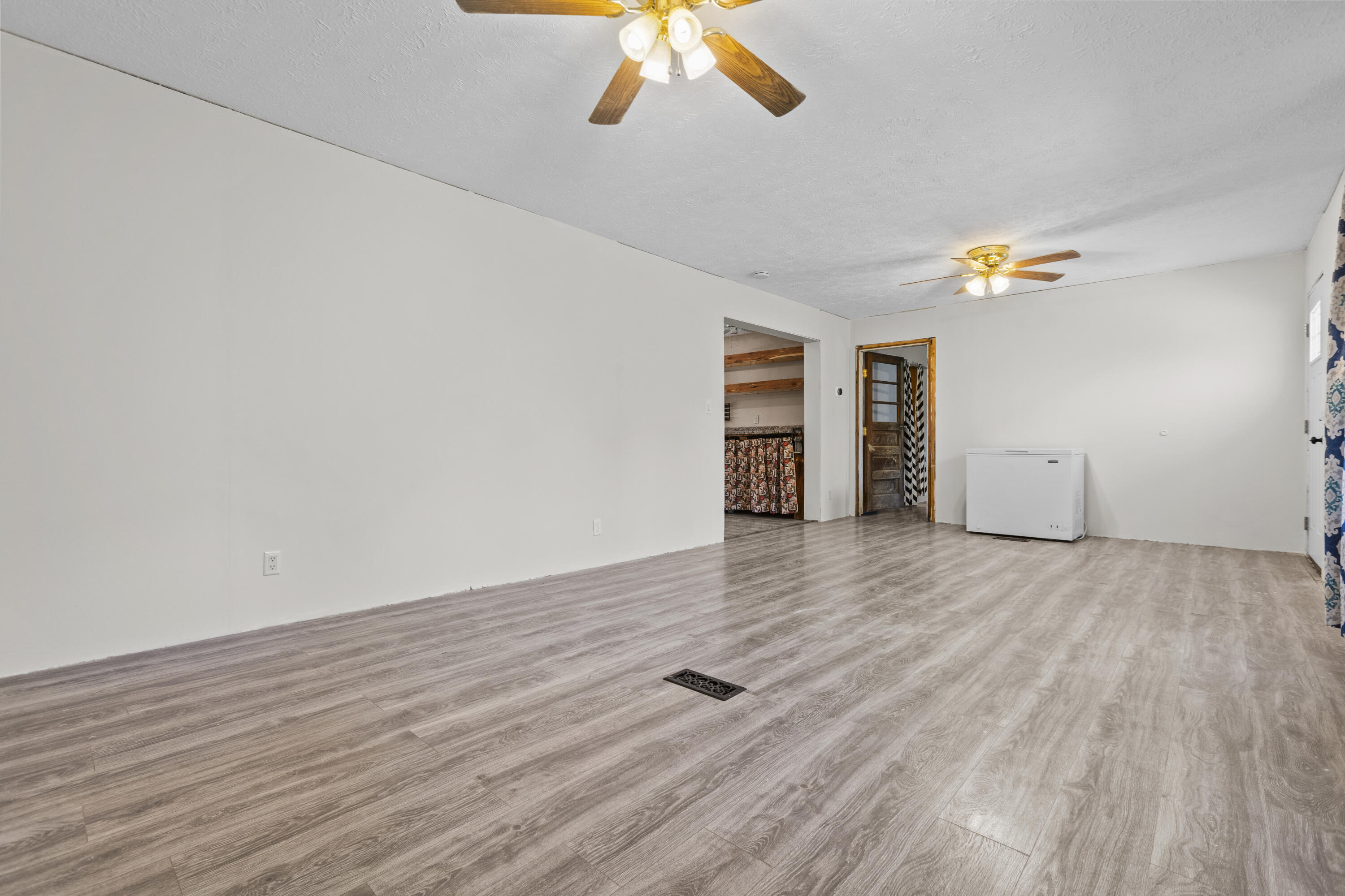 2276 Upper Lick Road Property Photo 6