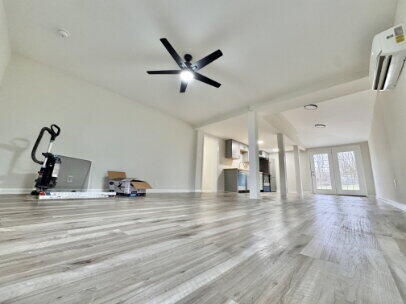 615 Richardson Lane Property Photo 3