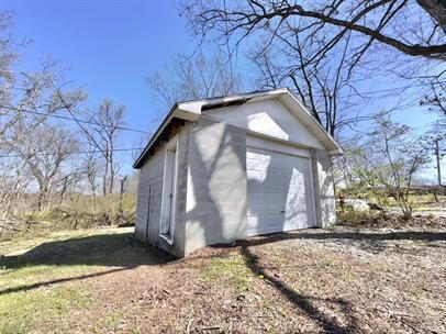 615 Richardson Lane Property Photo 22