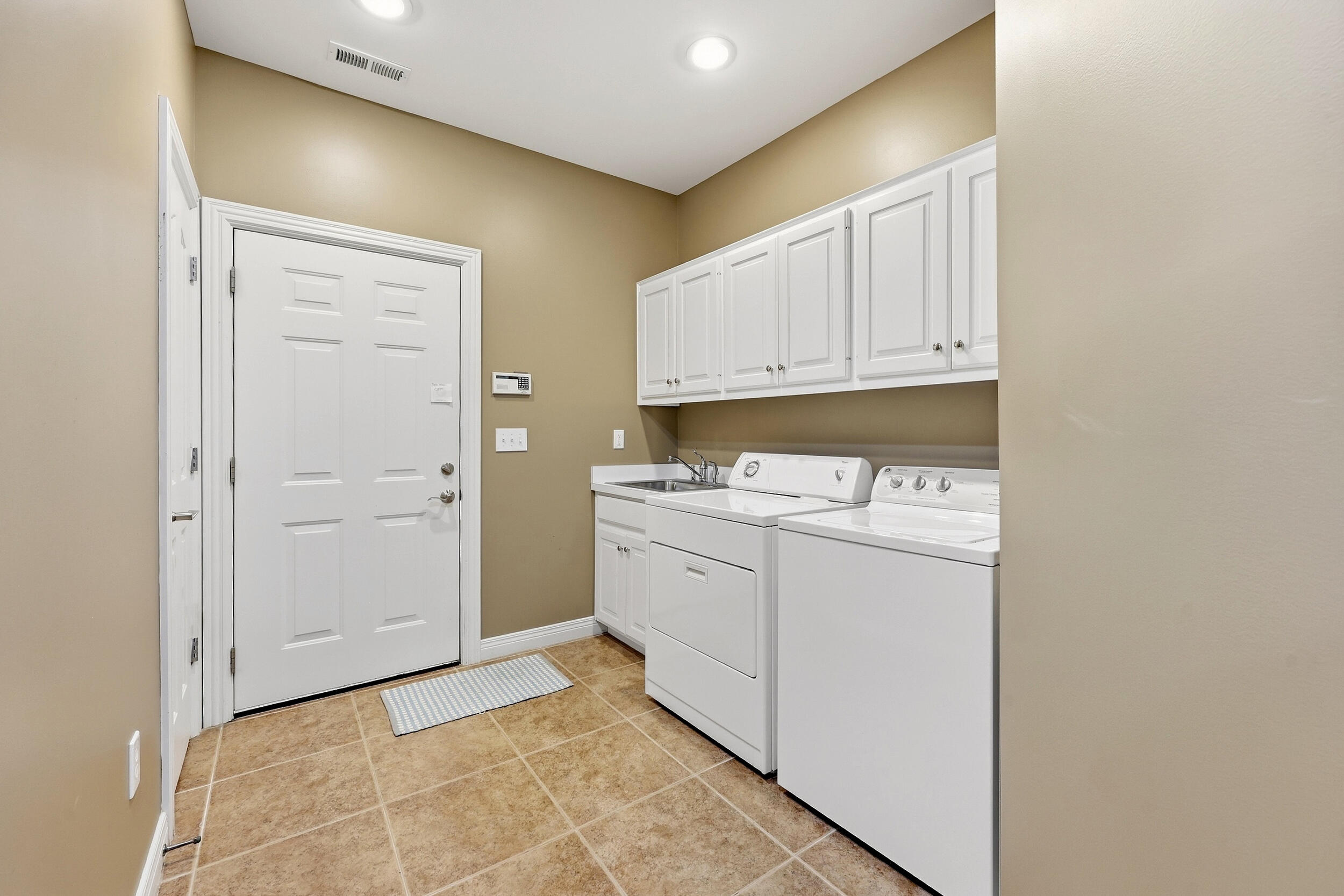 2687 Flying Ebony Drive Property Photo 12