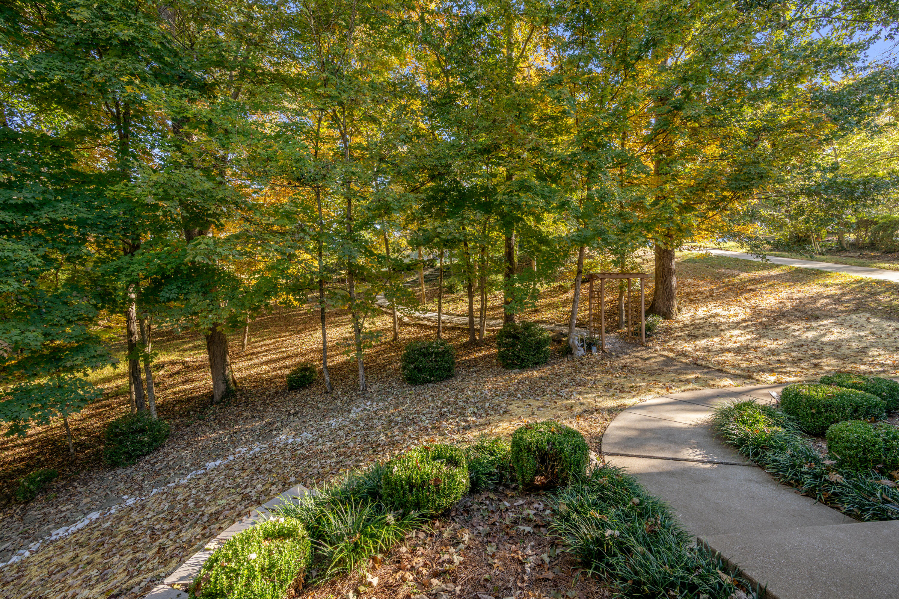 2004 Deerfield Lane Property Photo 8