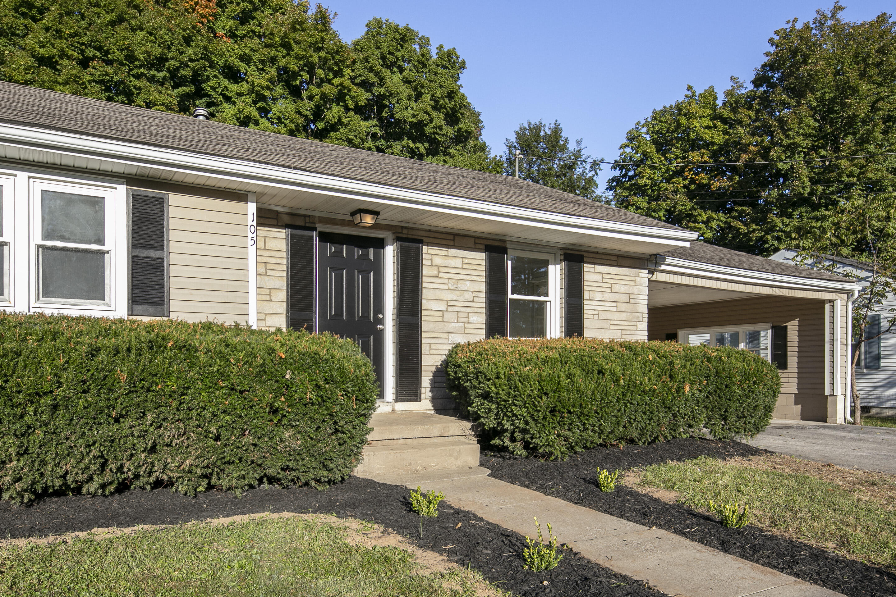 105 Williams Court Property Photo 3