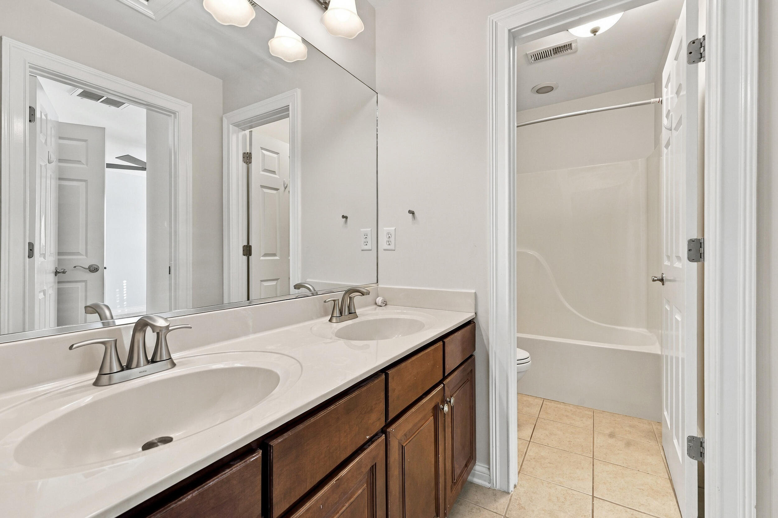172 Somersly Place Property Photo 31