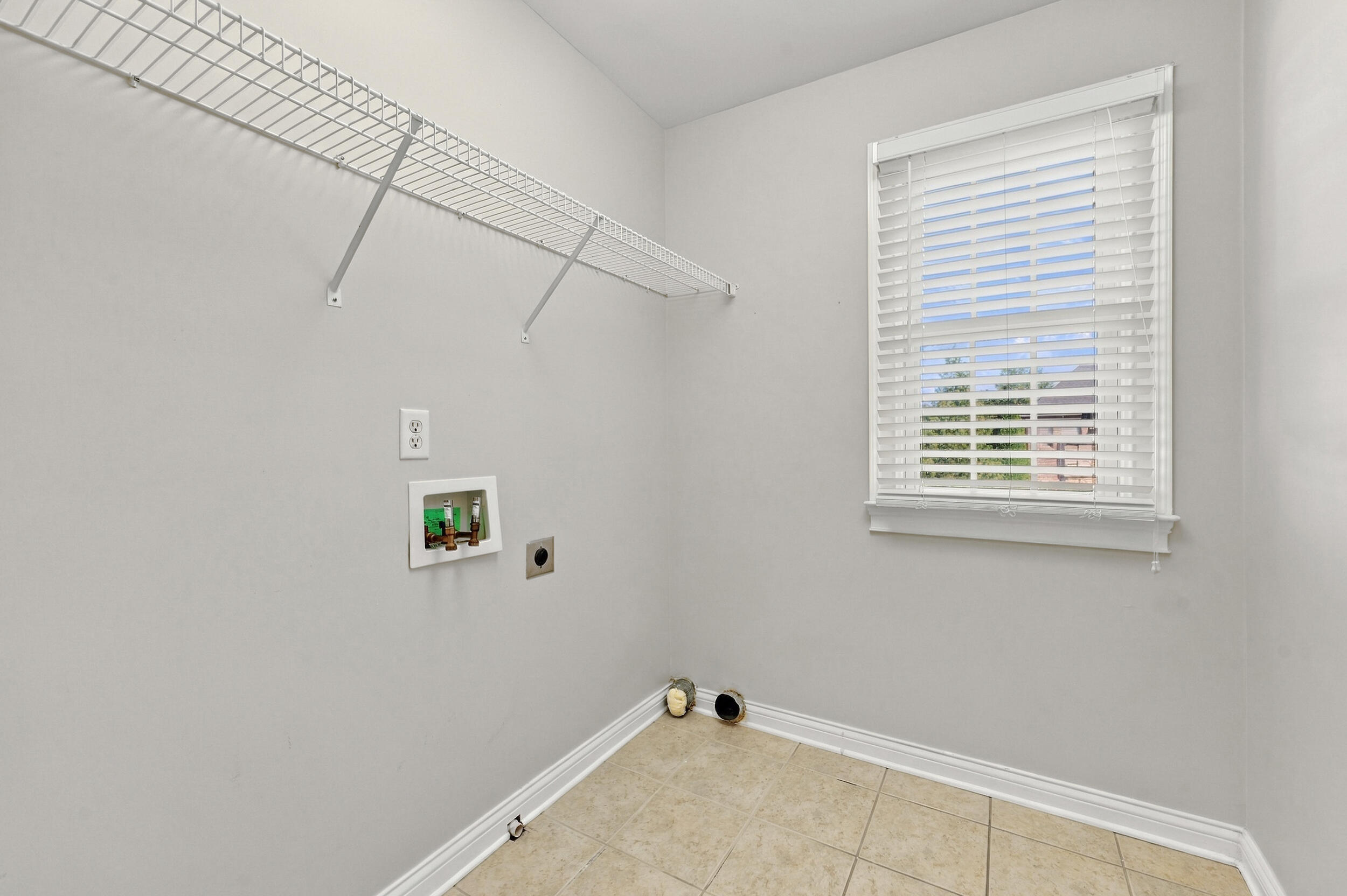 172 Somersly Place Property Photo 32