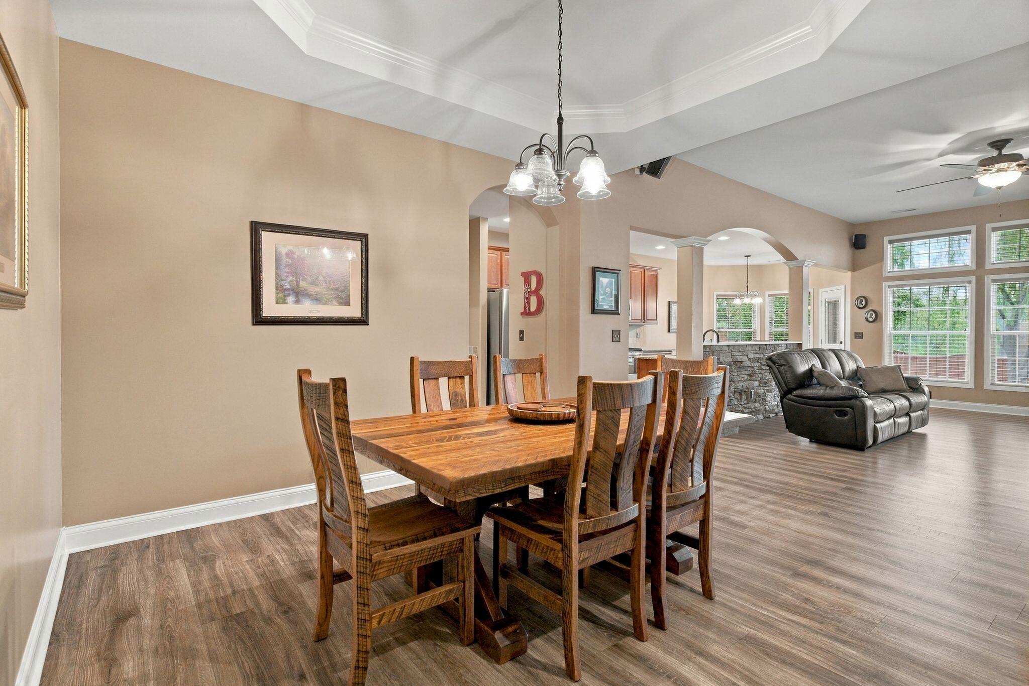 122 Mcintosh Park Property Photo 3