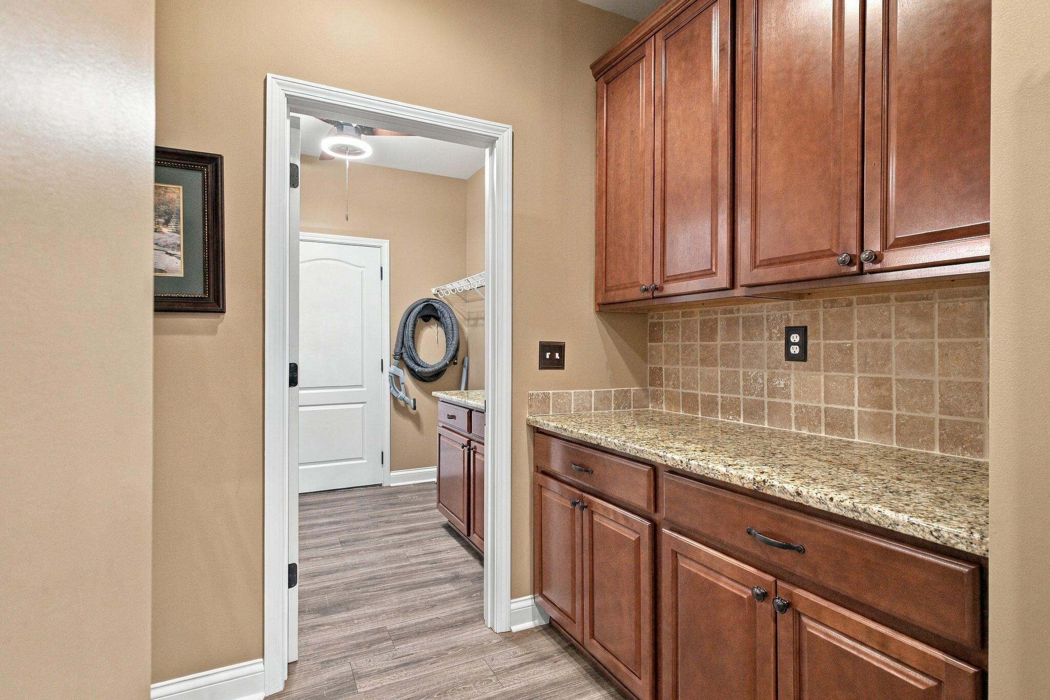122 Mcintosh Park Property Photo 13