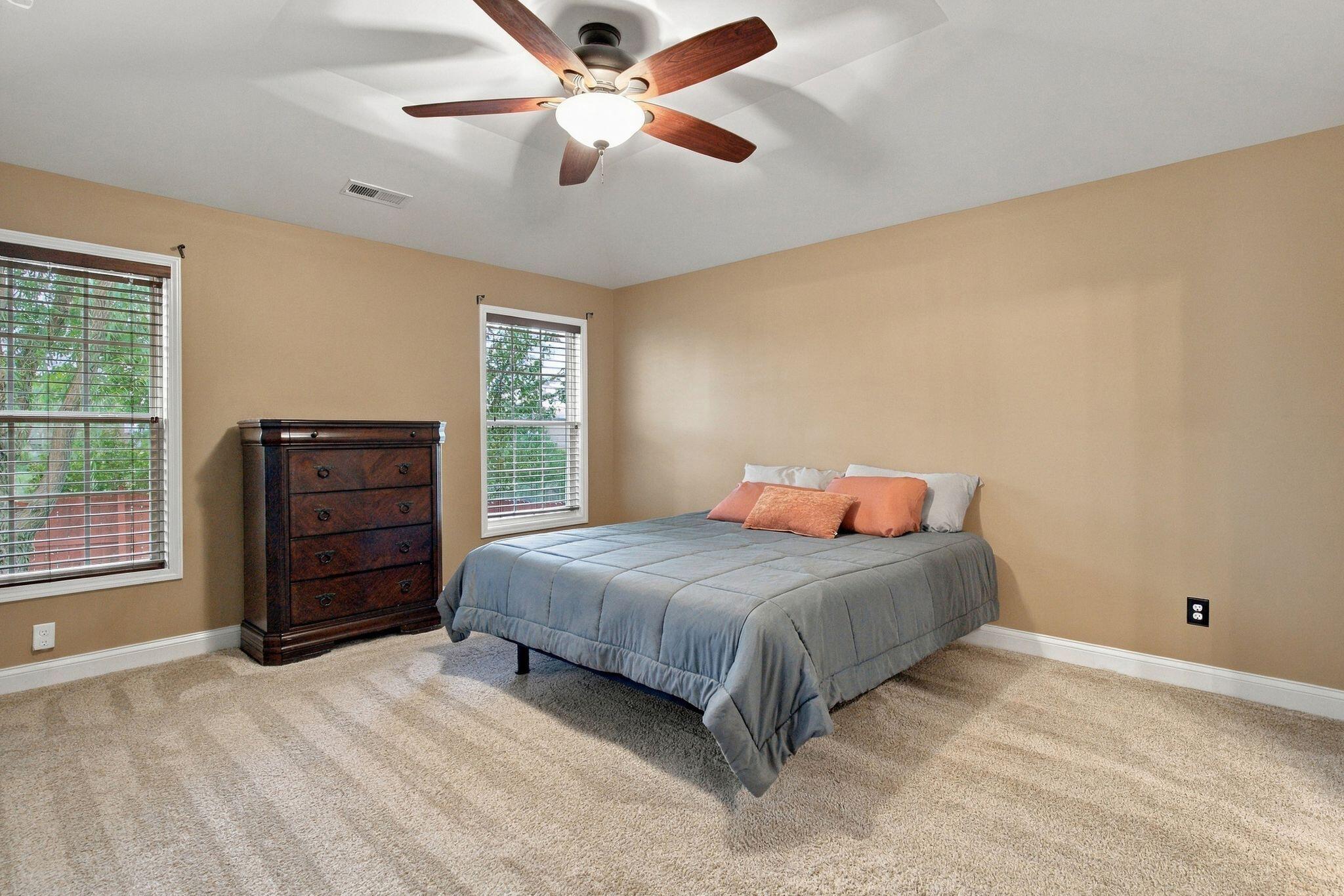 122 Mcintosh Park Property Photo 15