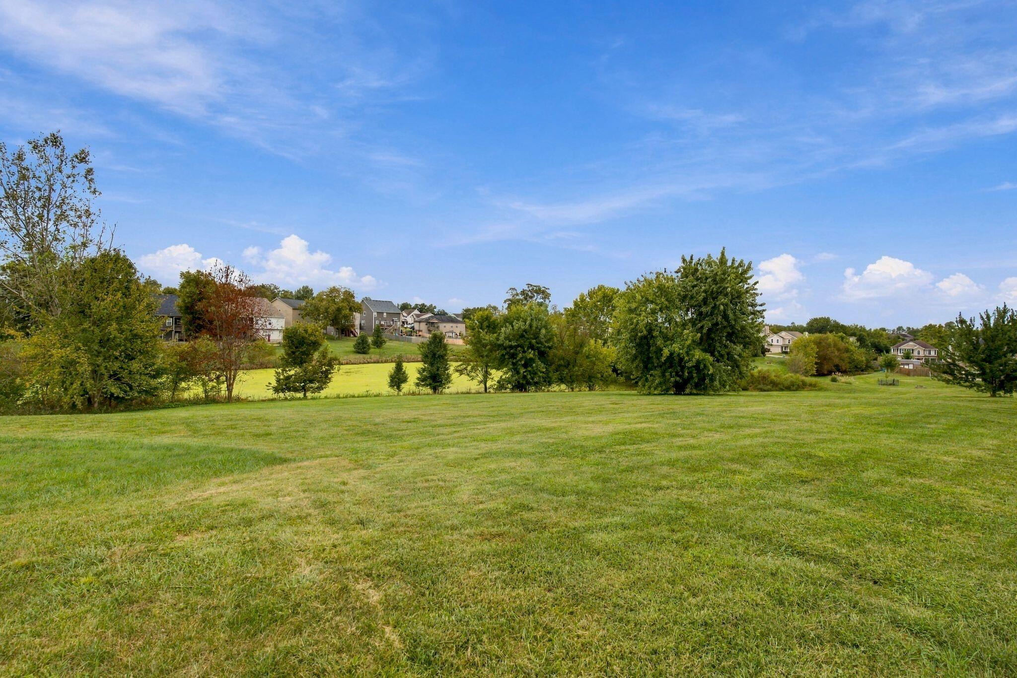 122 Mcintosh Park Property Photo 28