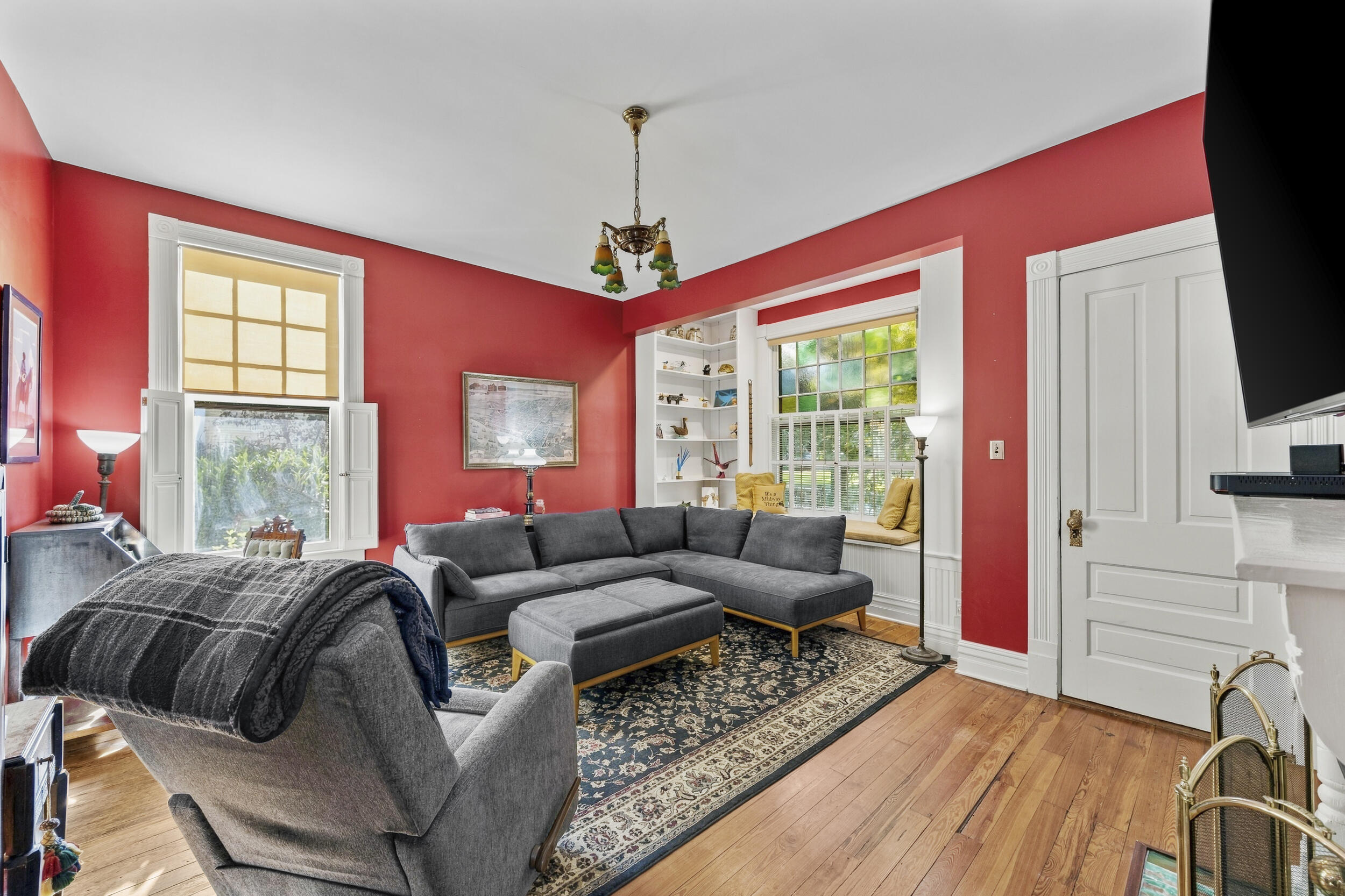 304 S Winter Street Property Photo 18