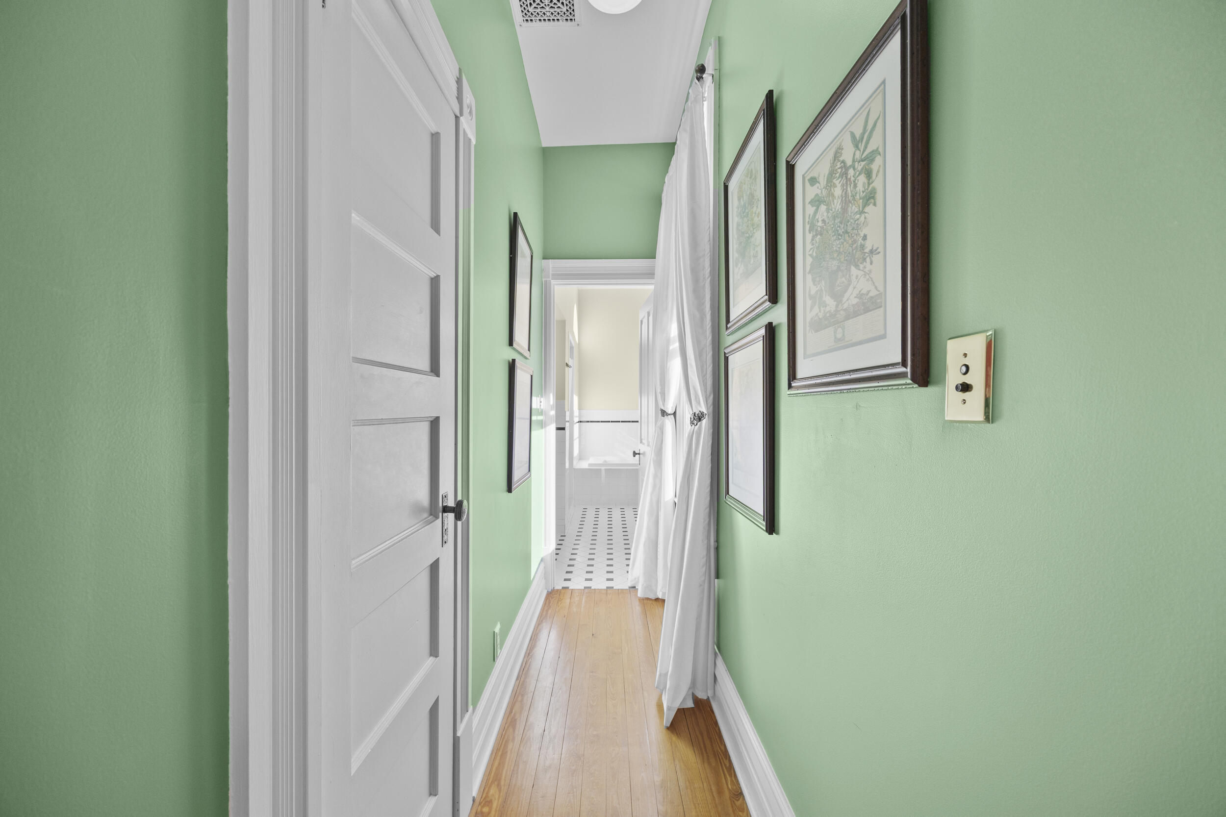 304 S Winter Street Property Photo 51