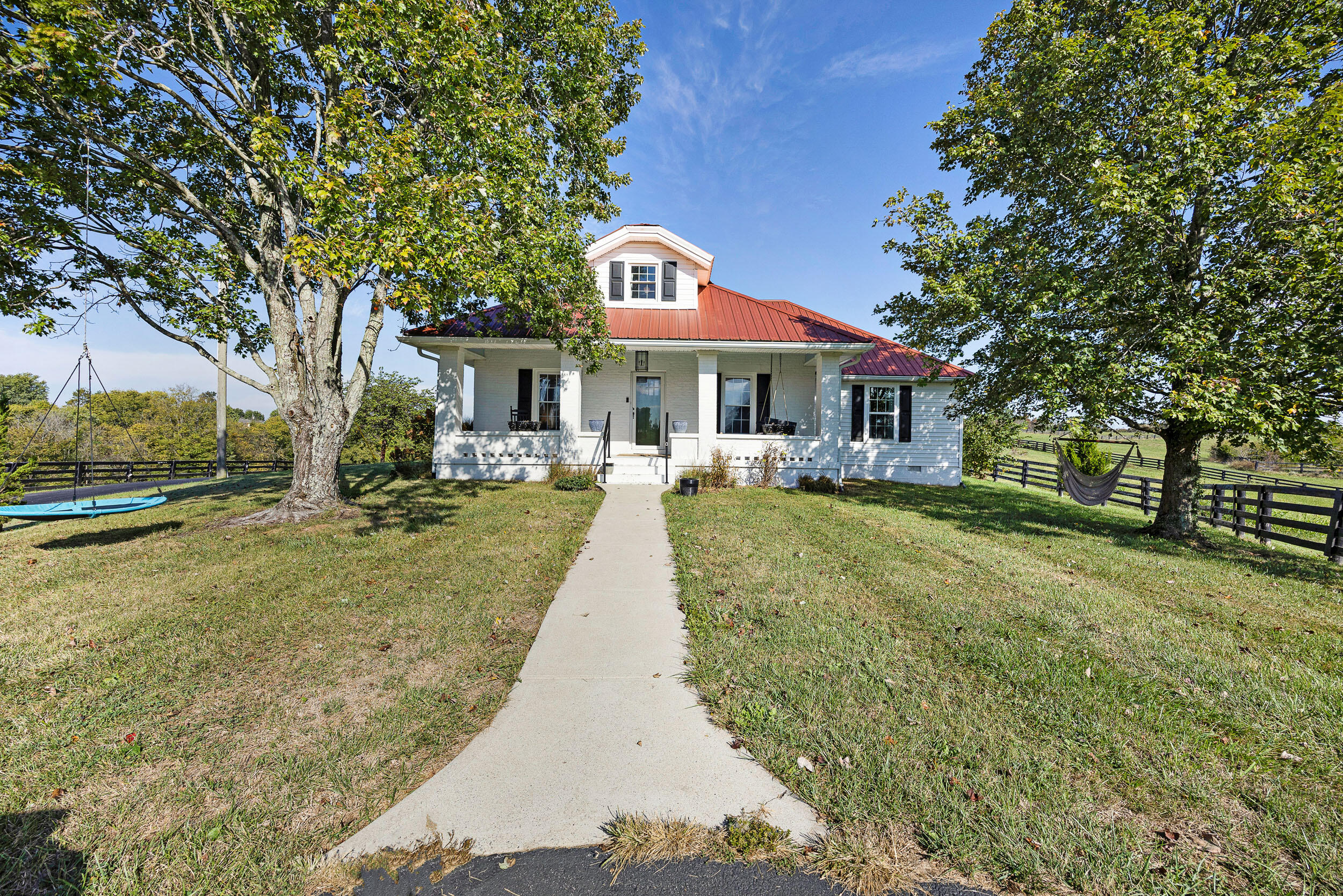 1492 Perryville Road Property Photo 1