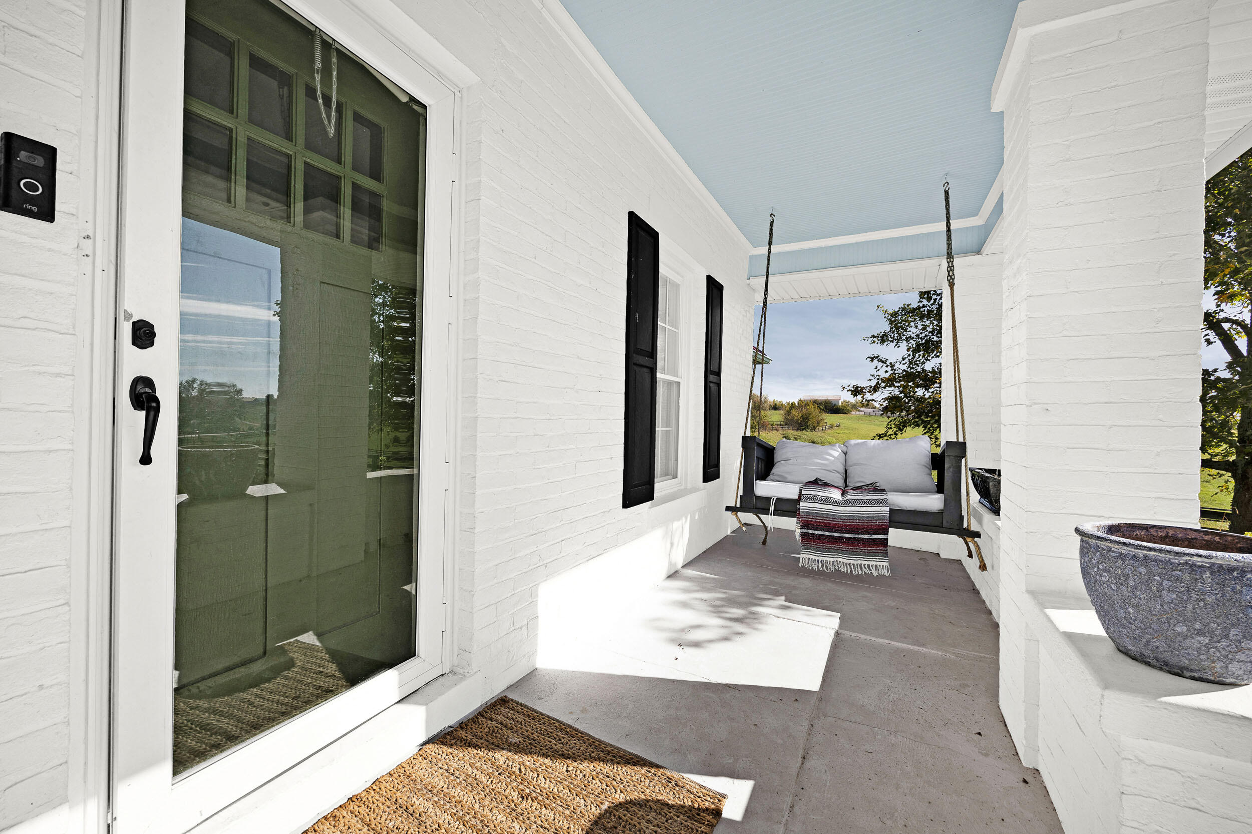 1492 Perryville Road Property Photo 4