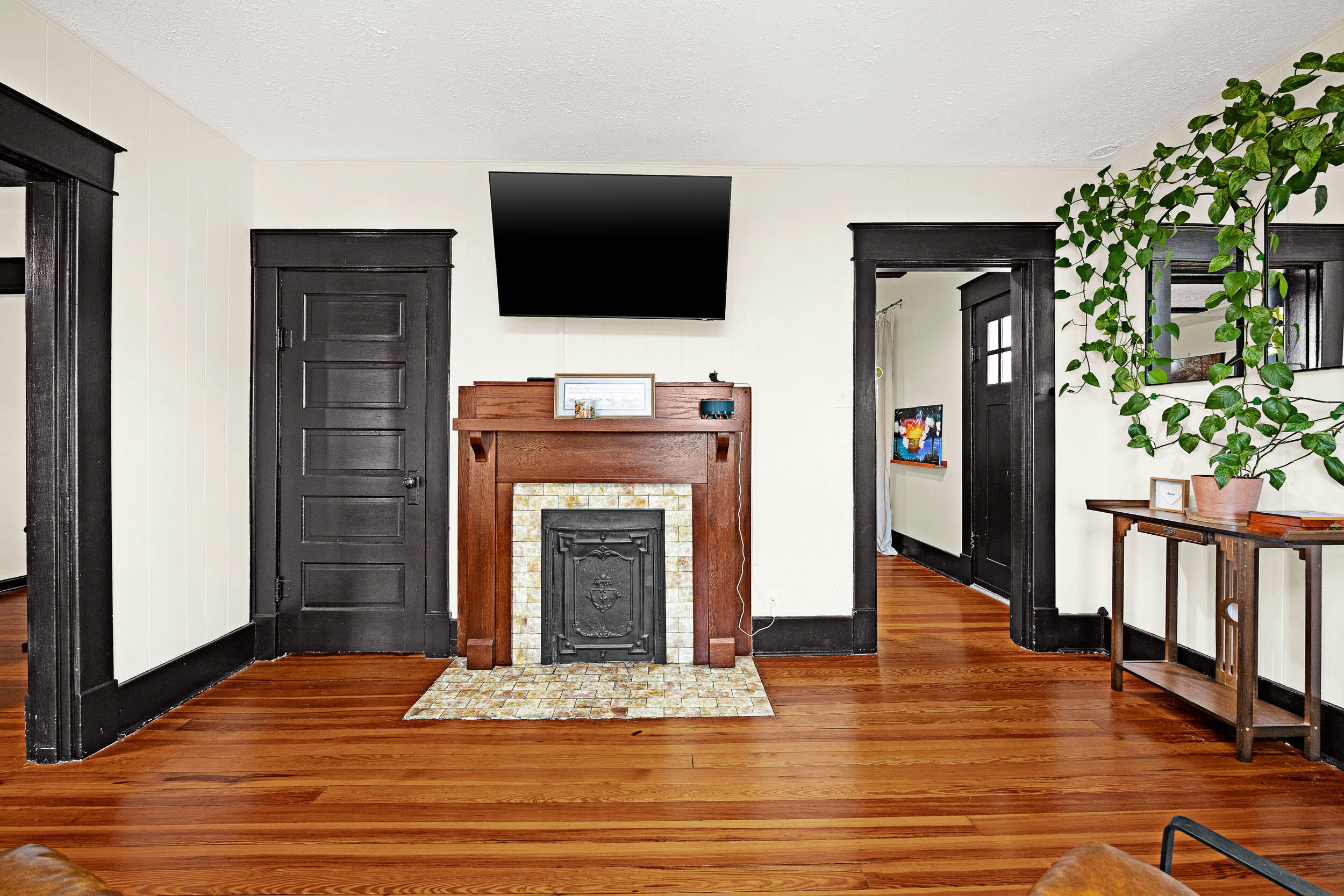1492 Perryville Road Property Photo 11