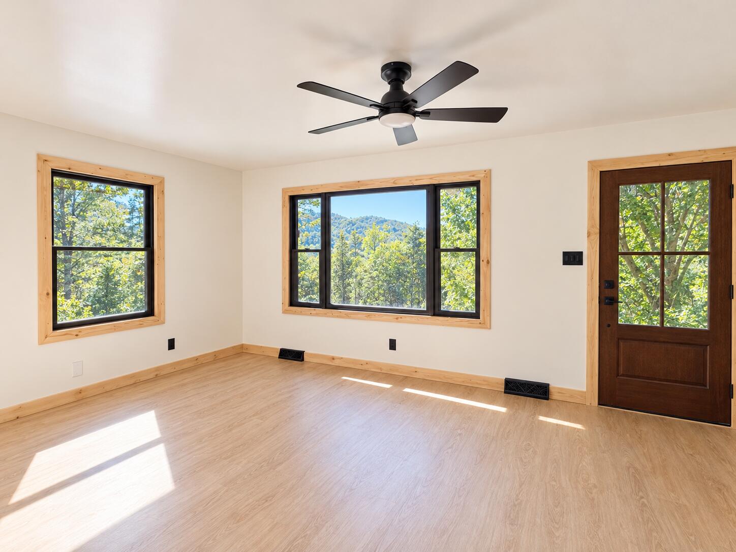 68 Star Gap Road Property Photo 3