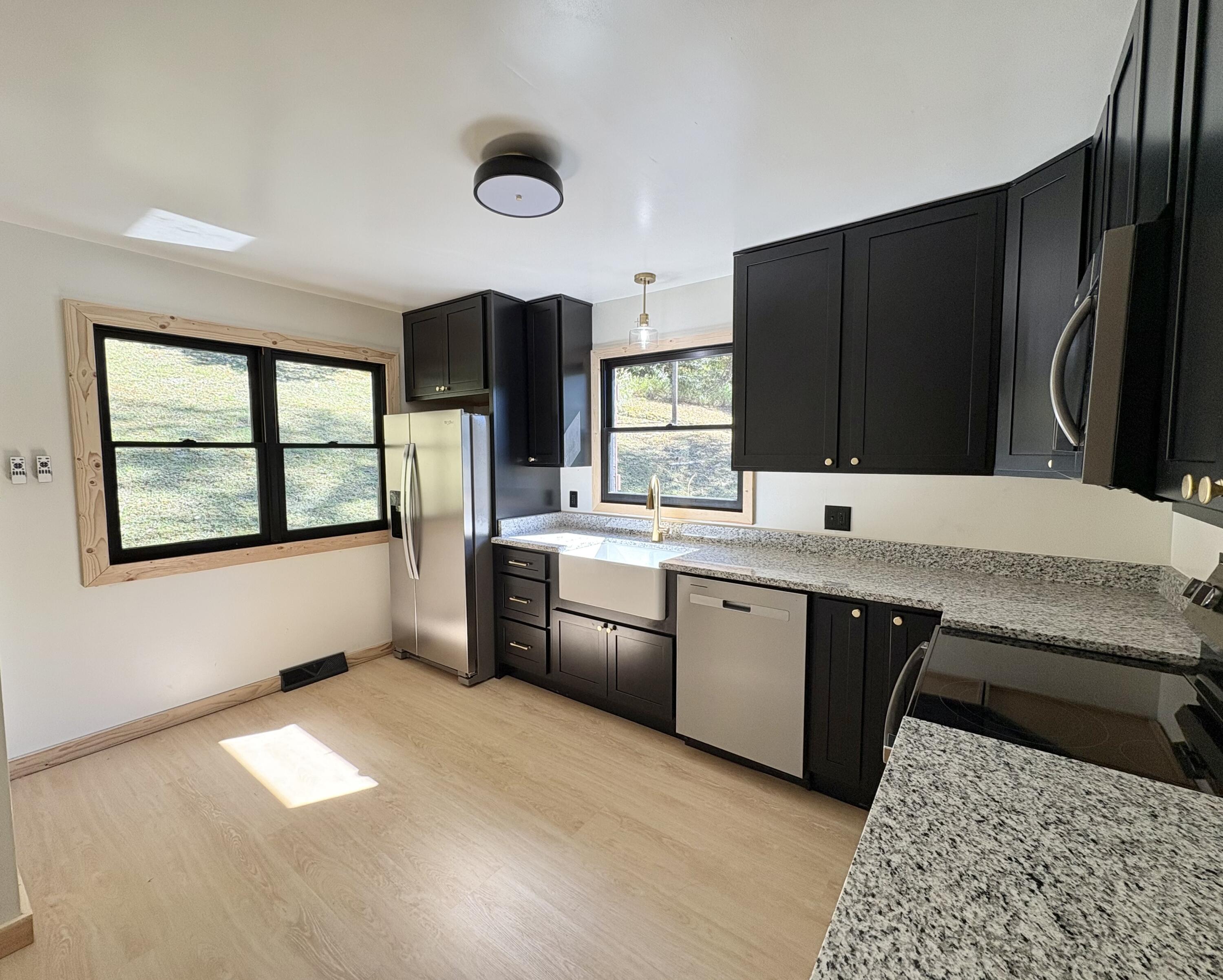 68 Star Gap Road Property Photo 5