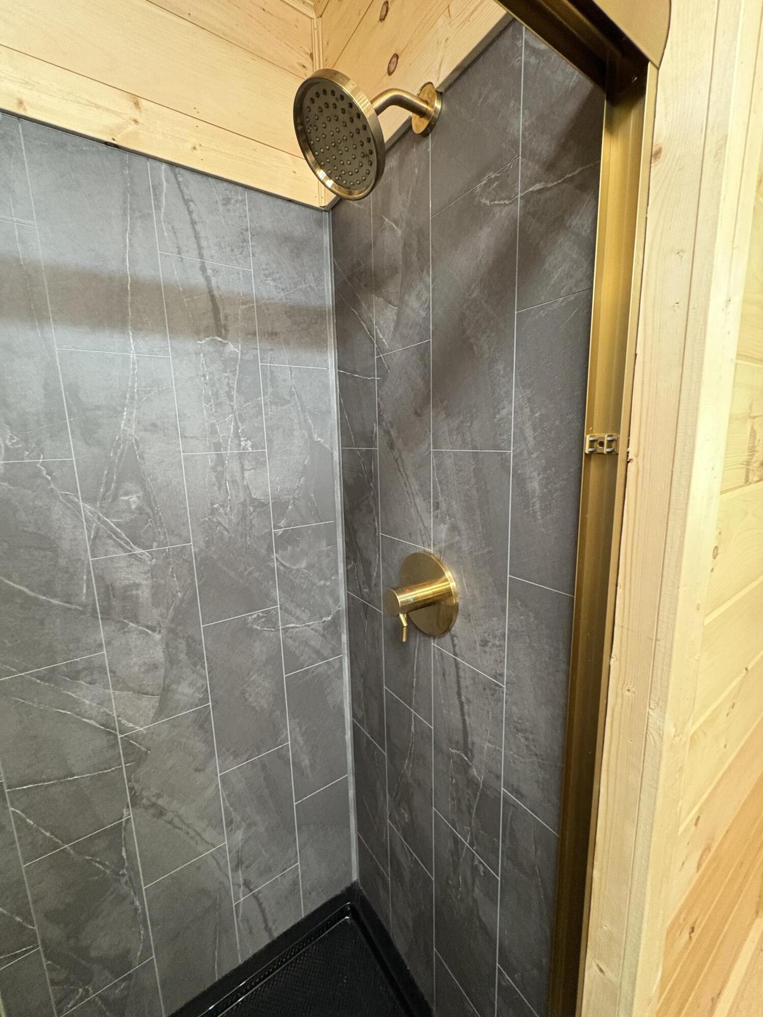 68 Star Gap Road Property Photo 10