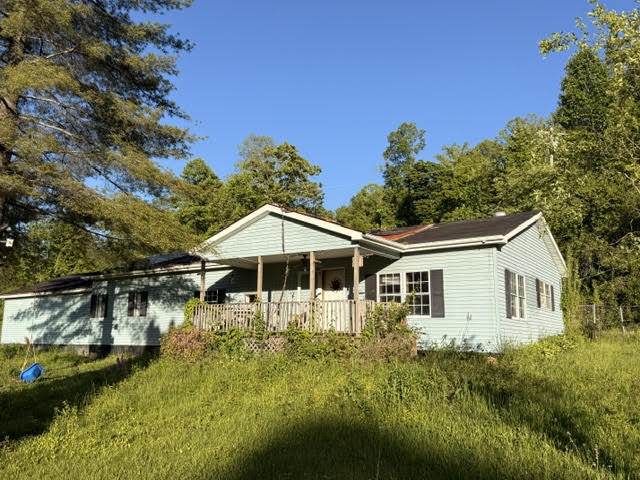1199 E 221 Highway Property Photo 2