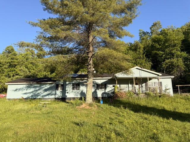 1199 E 221 Highway Property Photo 3