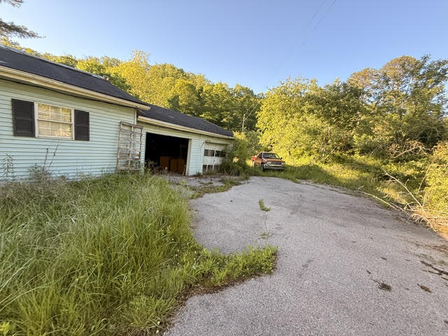 1199 E 221 Highway Property Photo 17