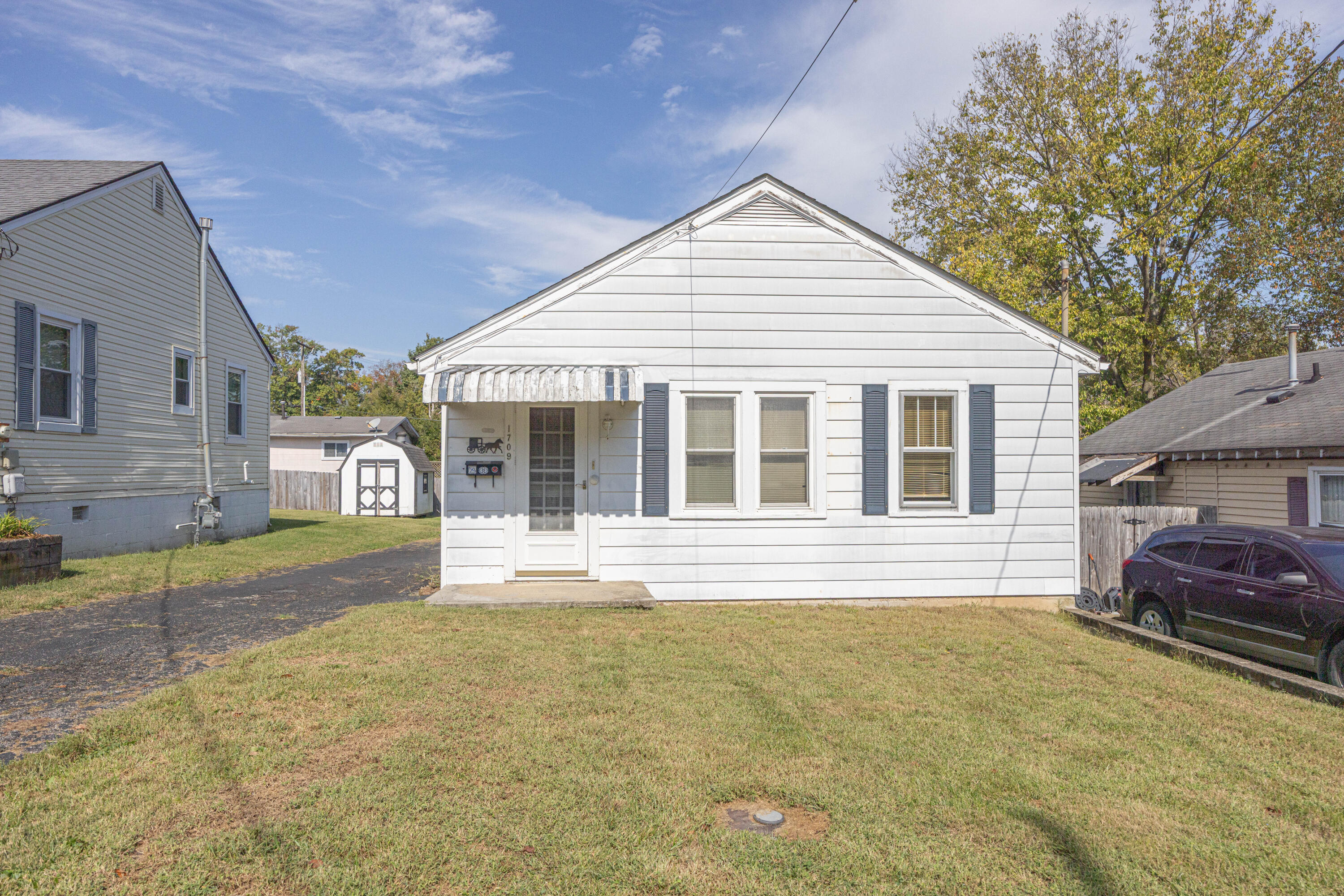 1709 Hinton Street Property Photo 1