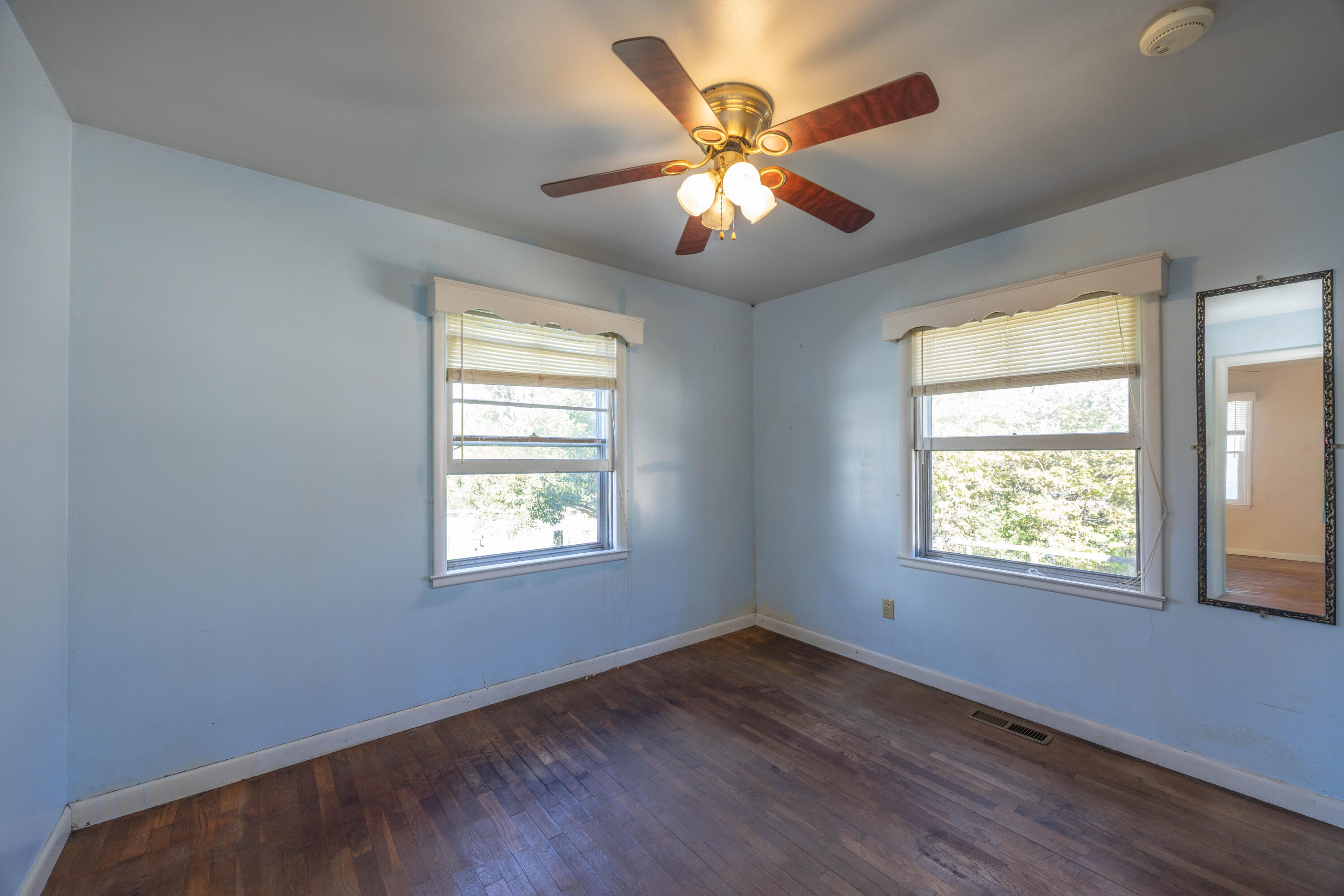 1709 Hinton Street Property Photo 17