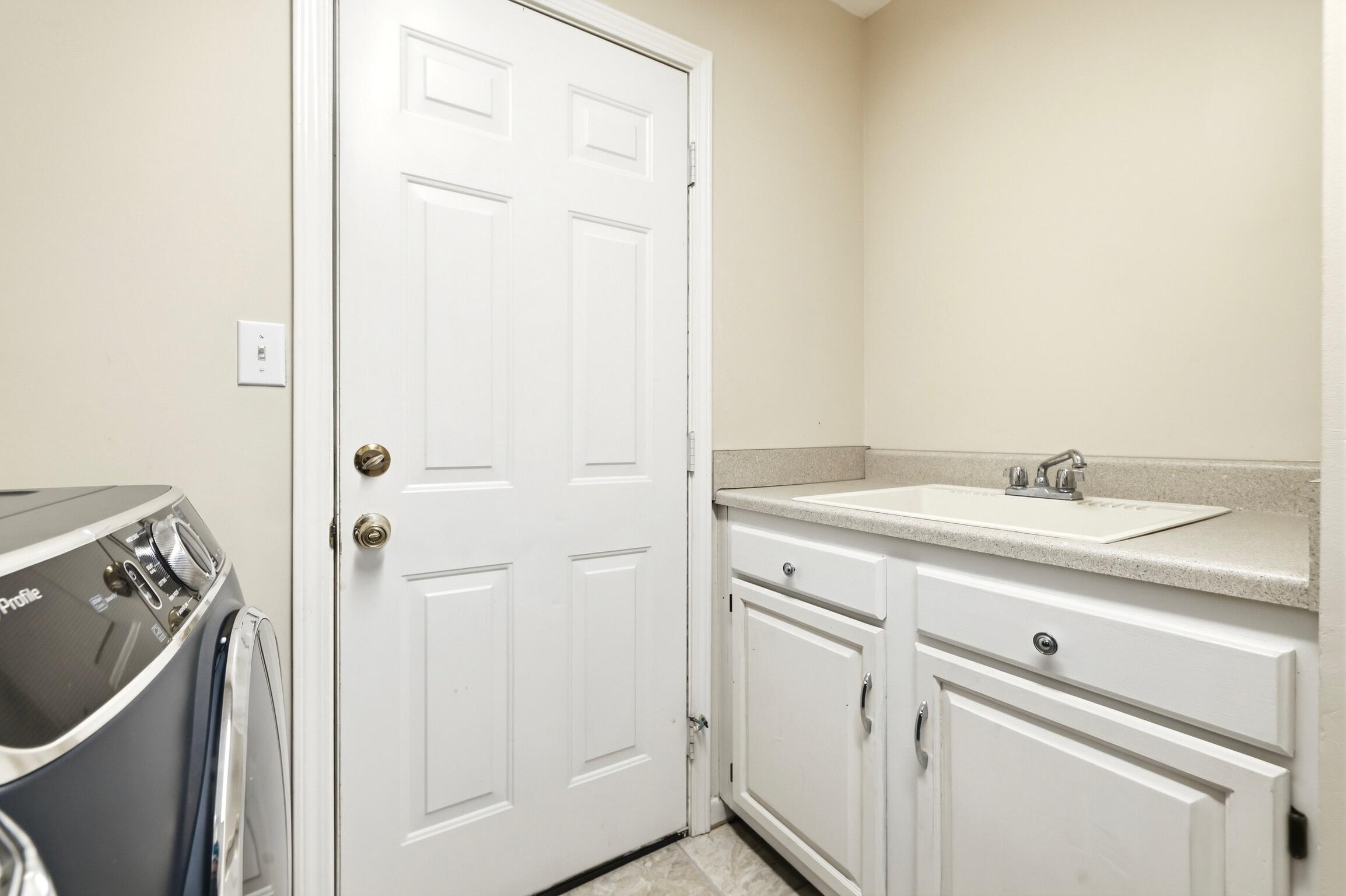 247 Lake Pointe Drive Property Photo 27