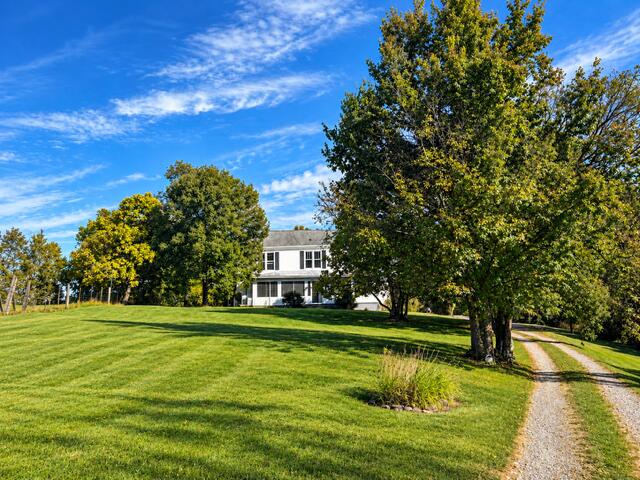 375 White Lick Road Property Photo 2