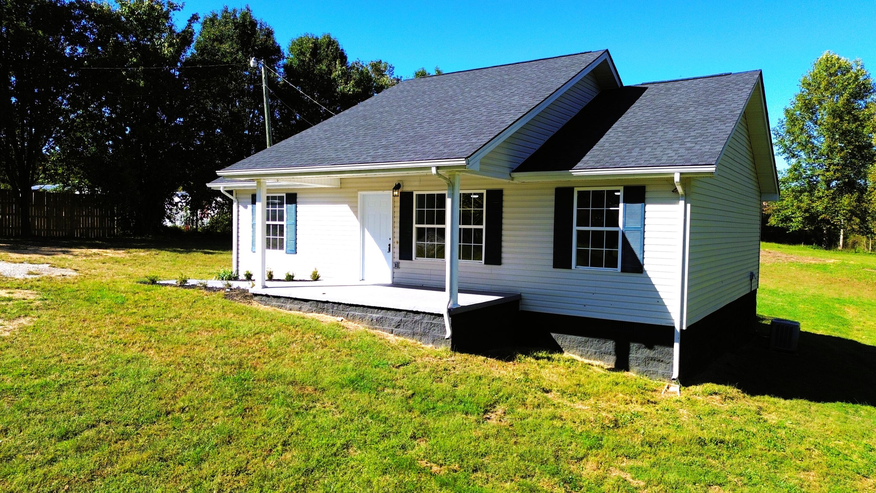220 Moore Hill Avenue Property Photo 1