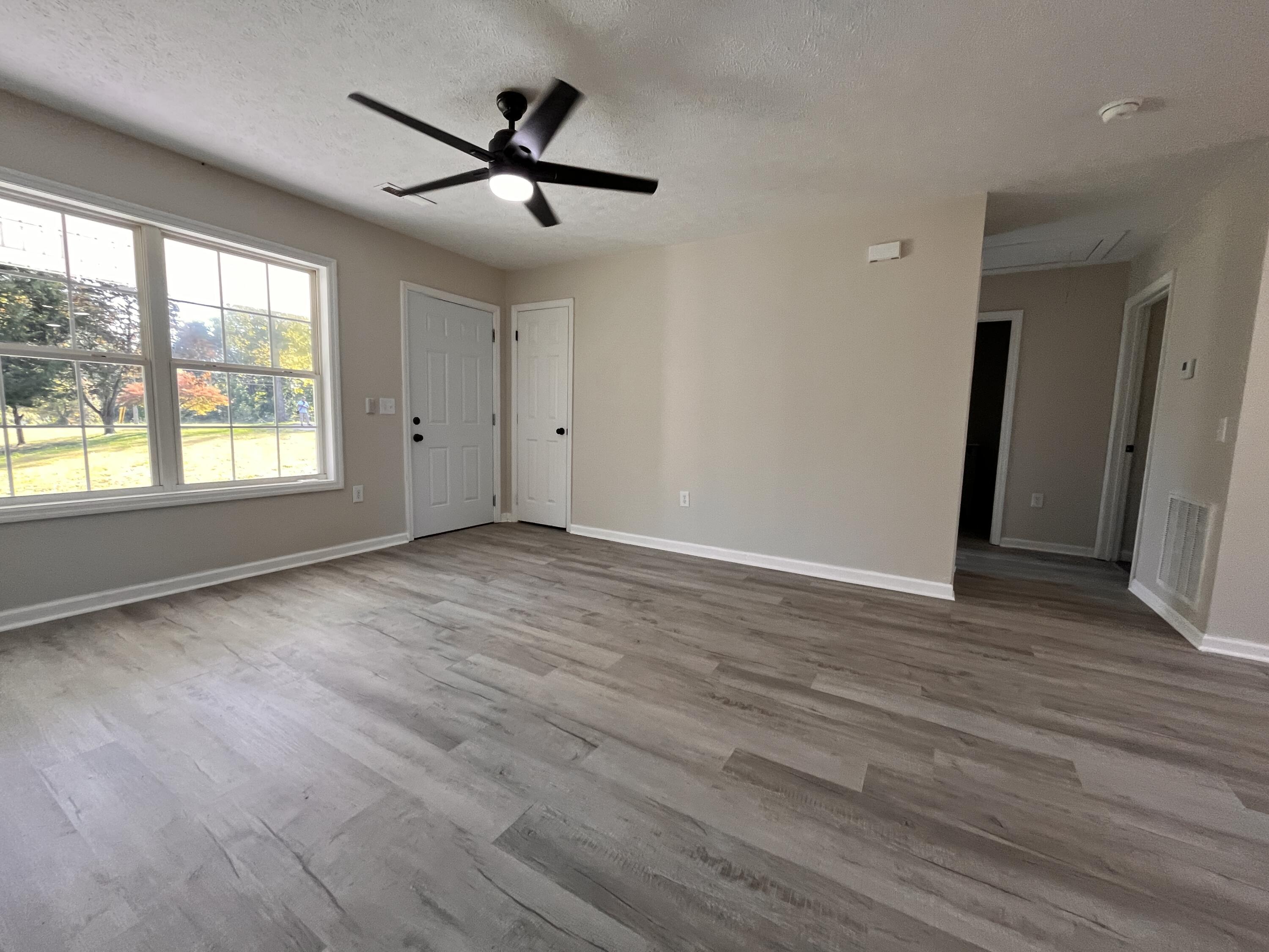 220 Moore Hill Avenue Property Photo 10