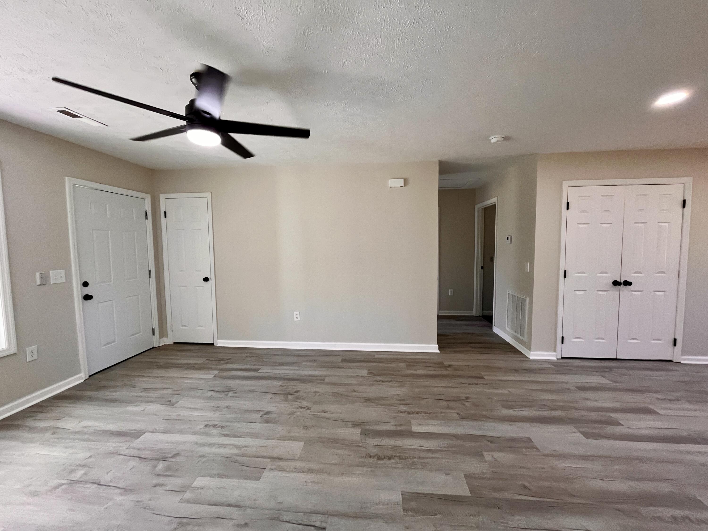 220 Moore Hill Avenue Property Photo 11