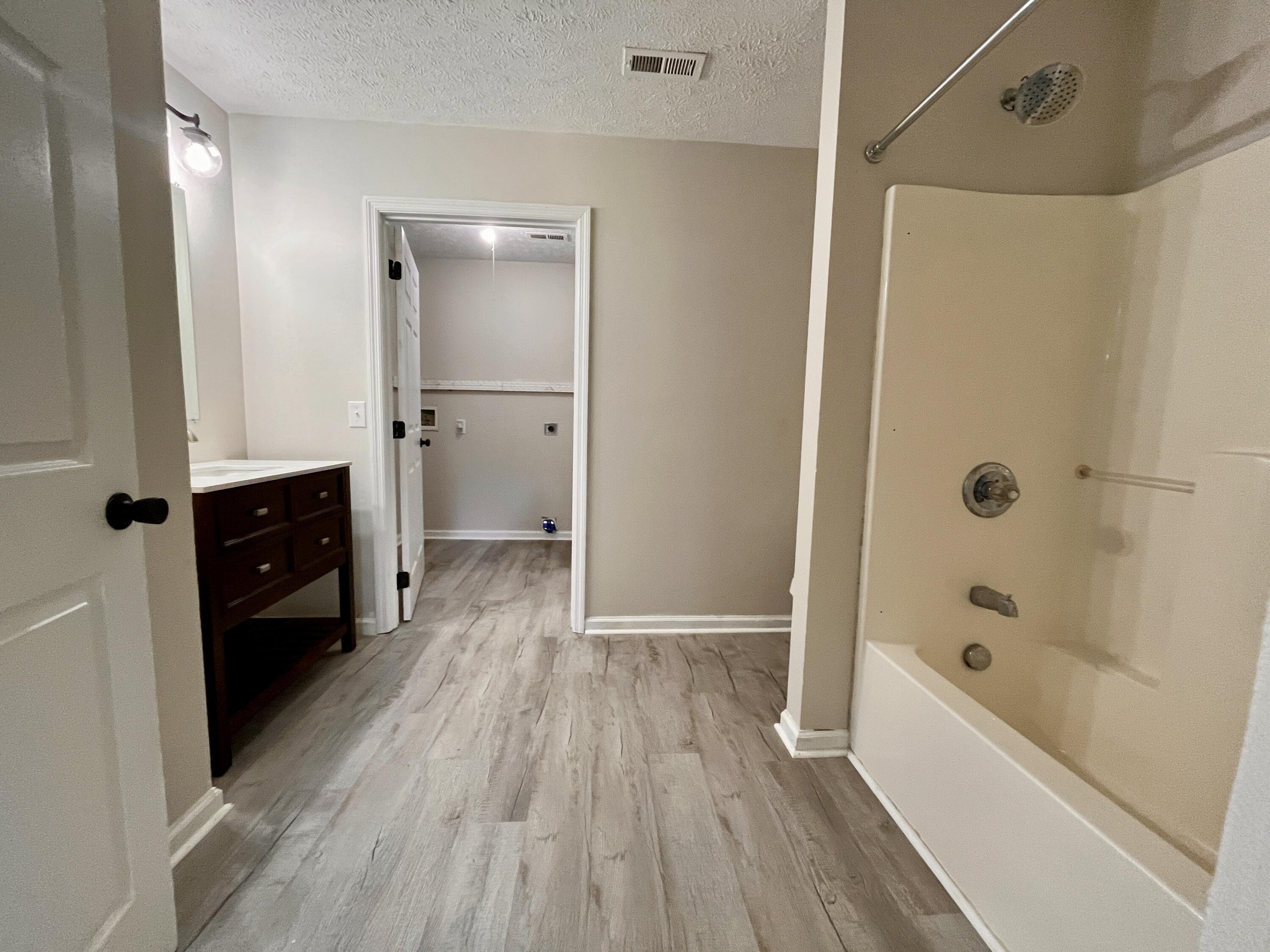 220 Moore Hill Avenue Property Photo 23