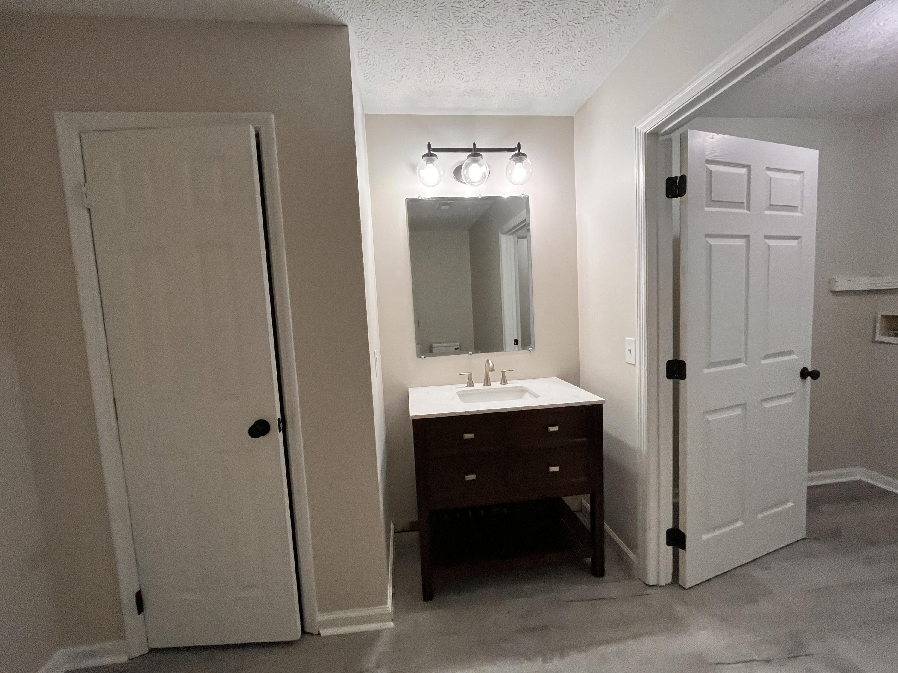 220 Moore Hill Avenue Property Photo 24