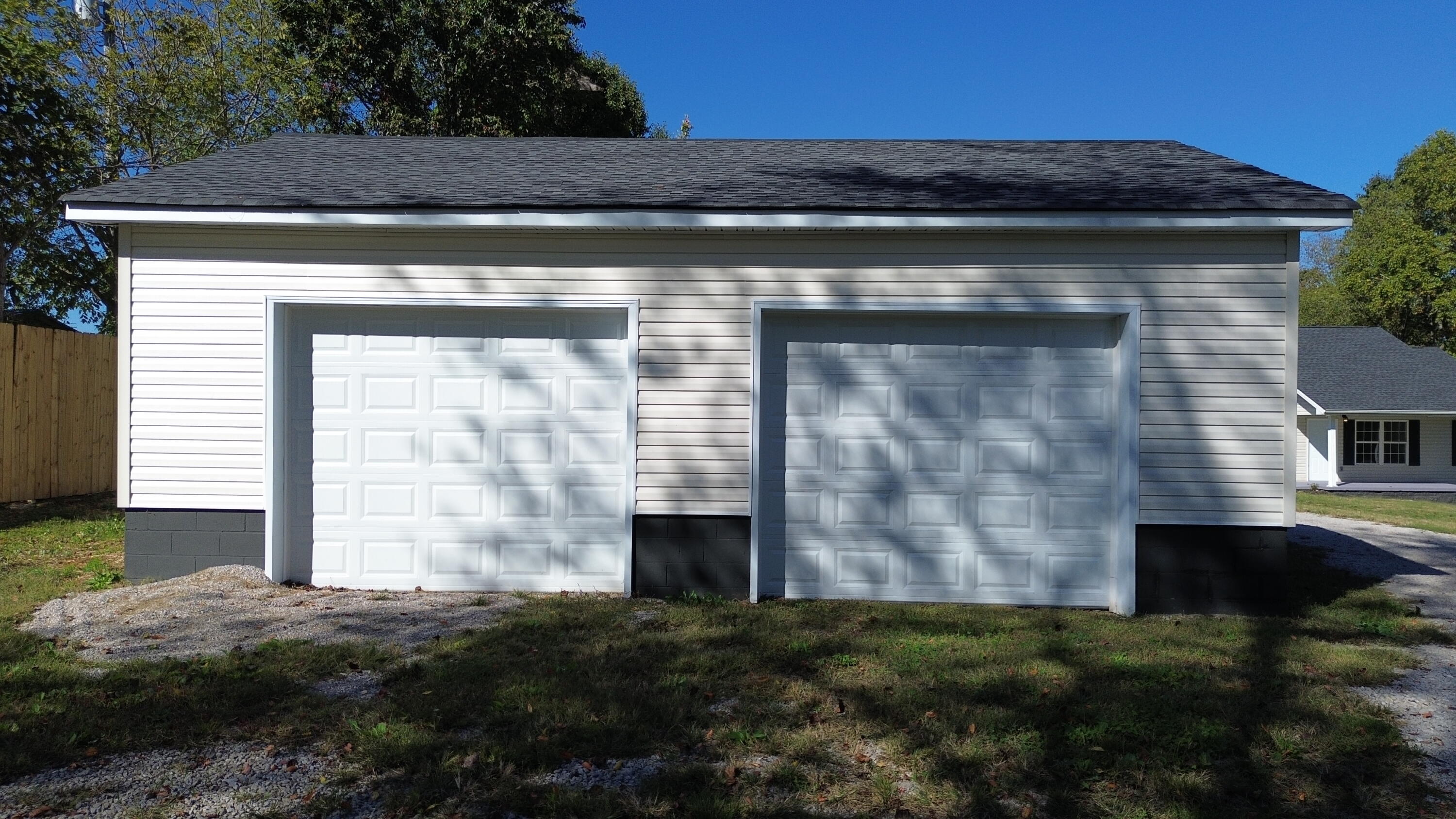 220 Moore Hill Avenue Property Photo 33