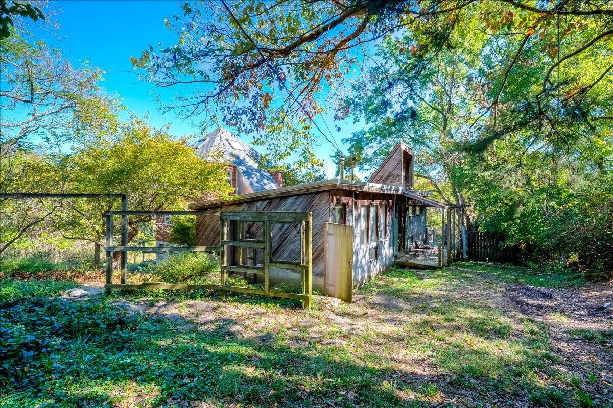 2436 Bridgeport Benson Road Property Photo 2