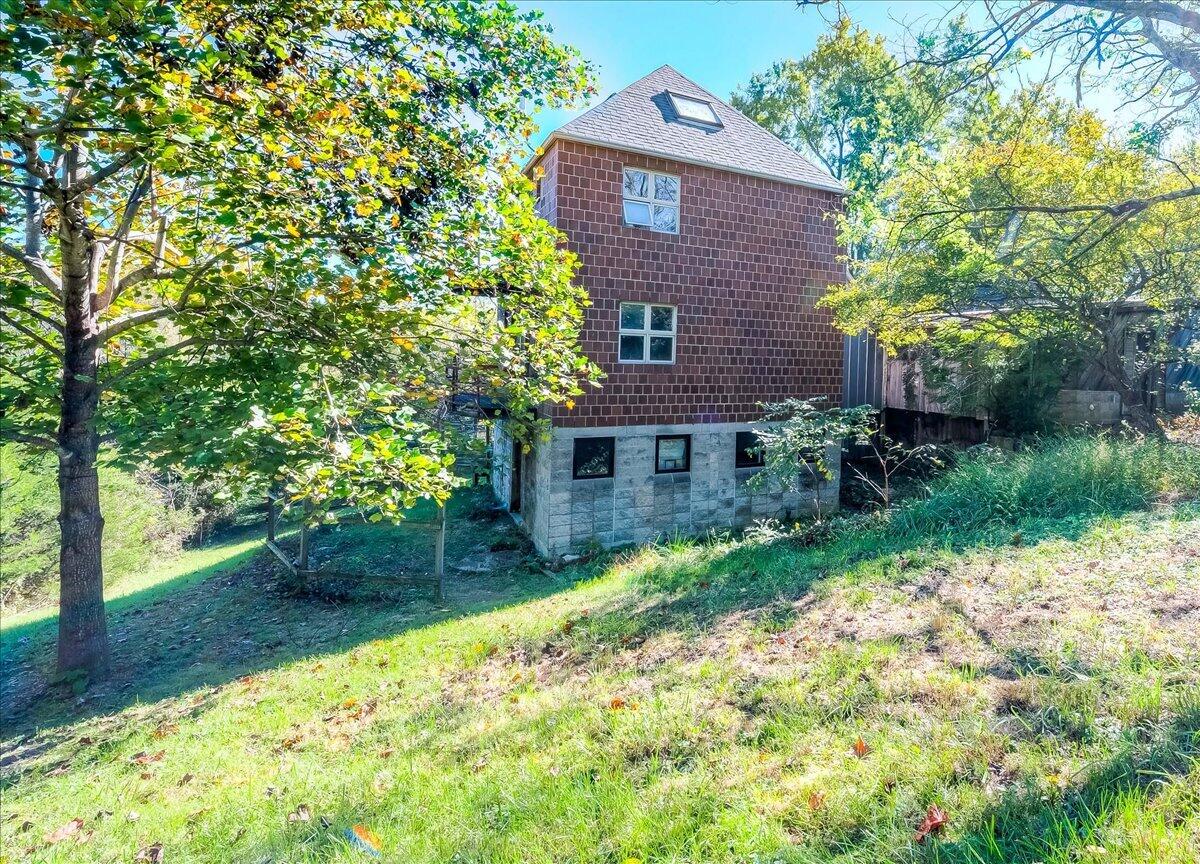 2436 Bridgeport Benson Road Property Photo 8