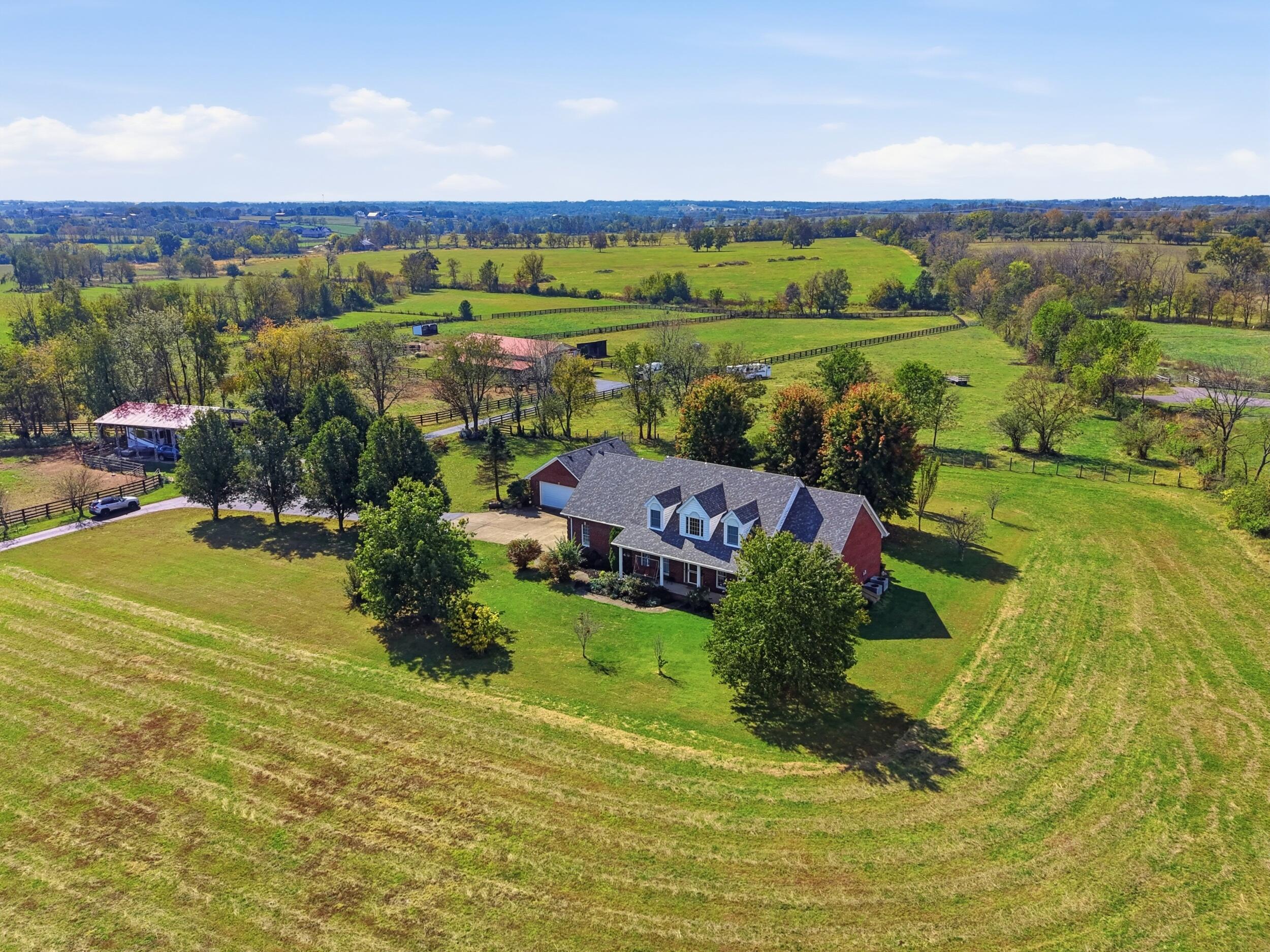 1895 Clear Creek Road Property Photo 3