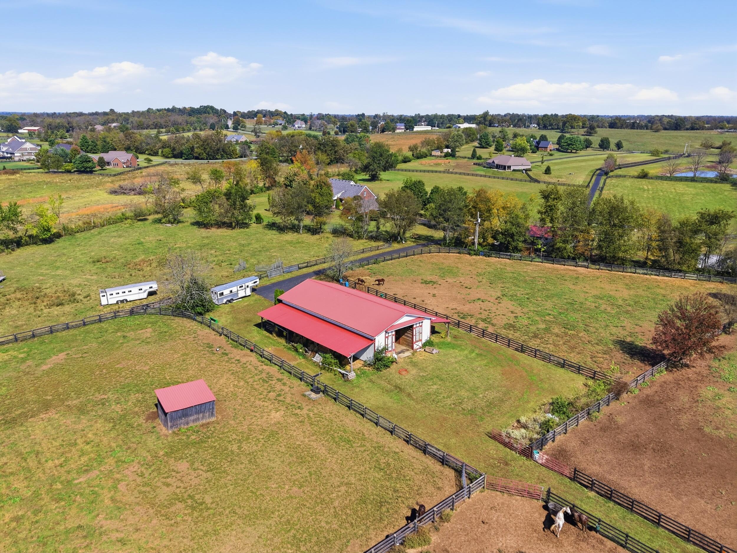1895 Clear Creek Road Property Photo 4