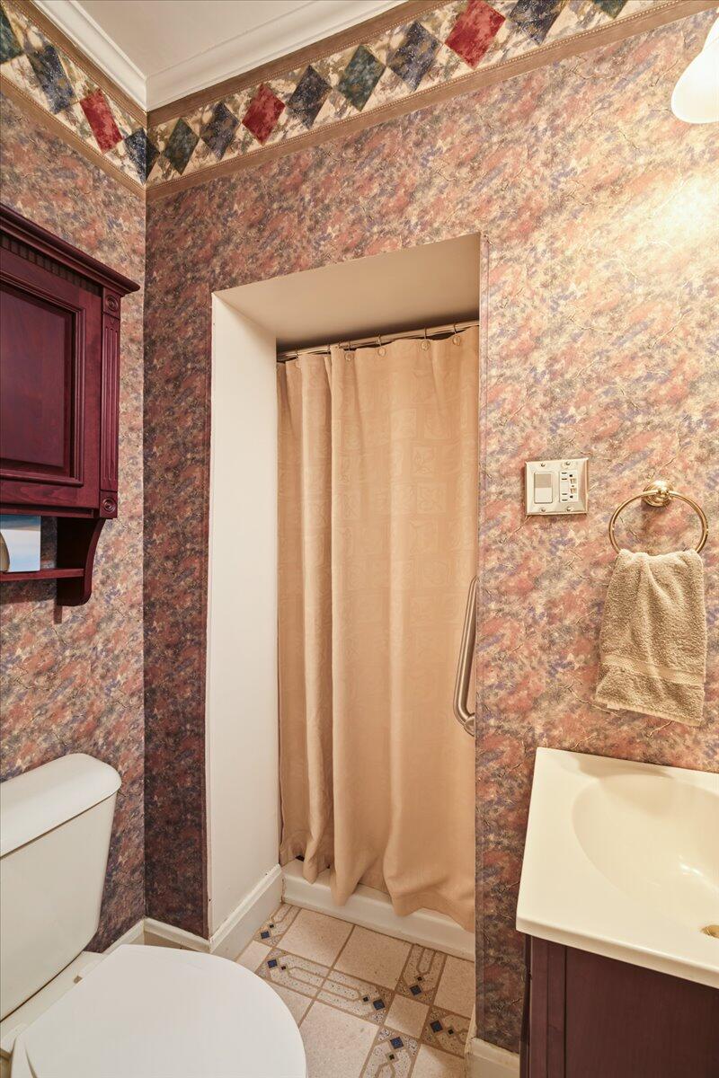 5 Graham Avenue Property Photo 27