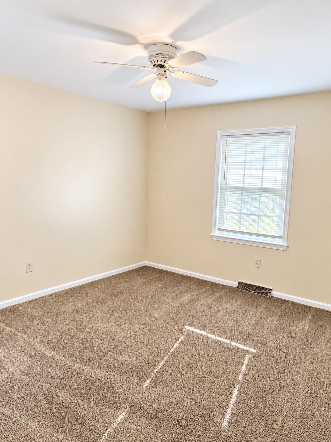 3486 Ormond Circle Property Photo 10