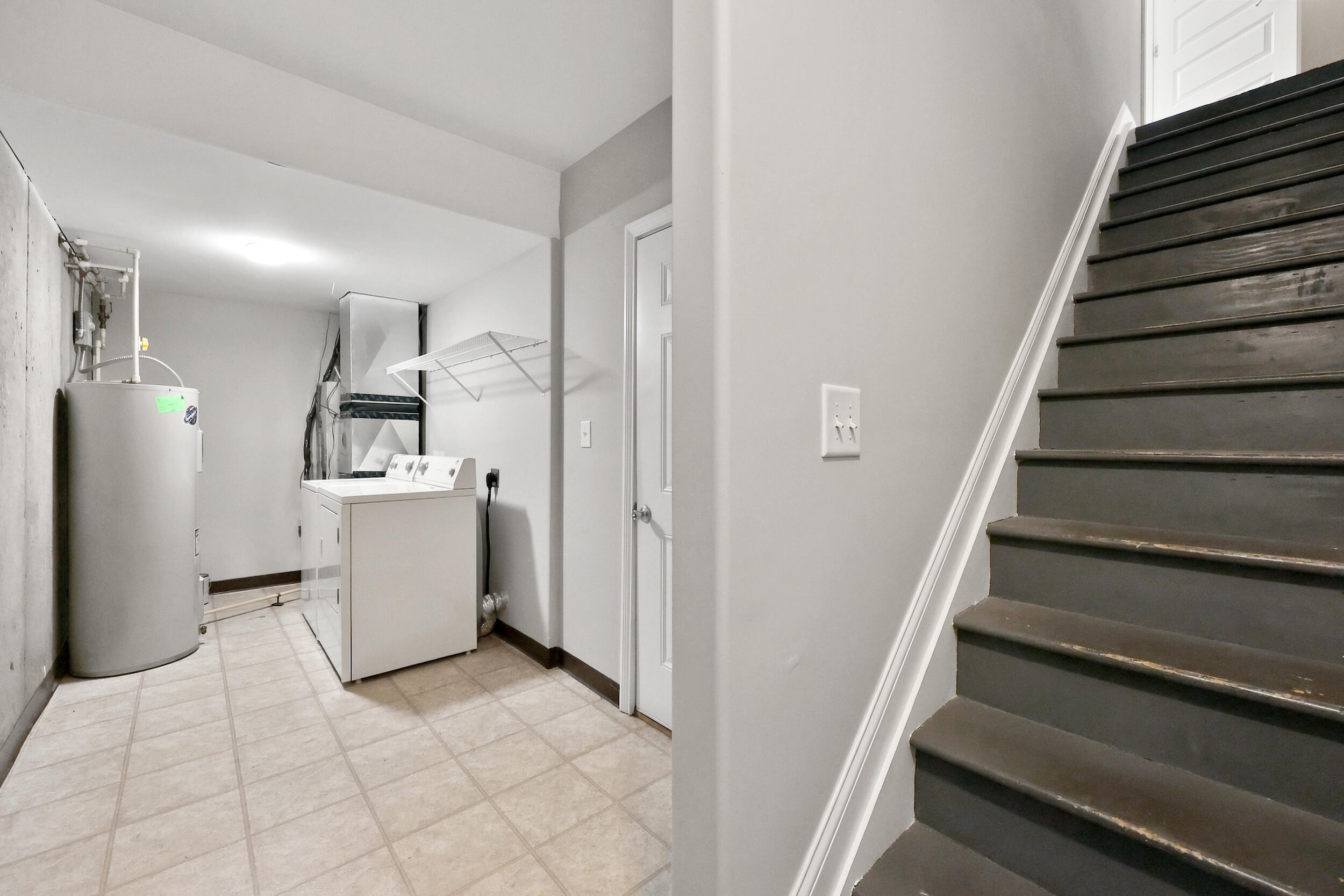 255 Towne Square Park Property Photo 23