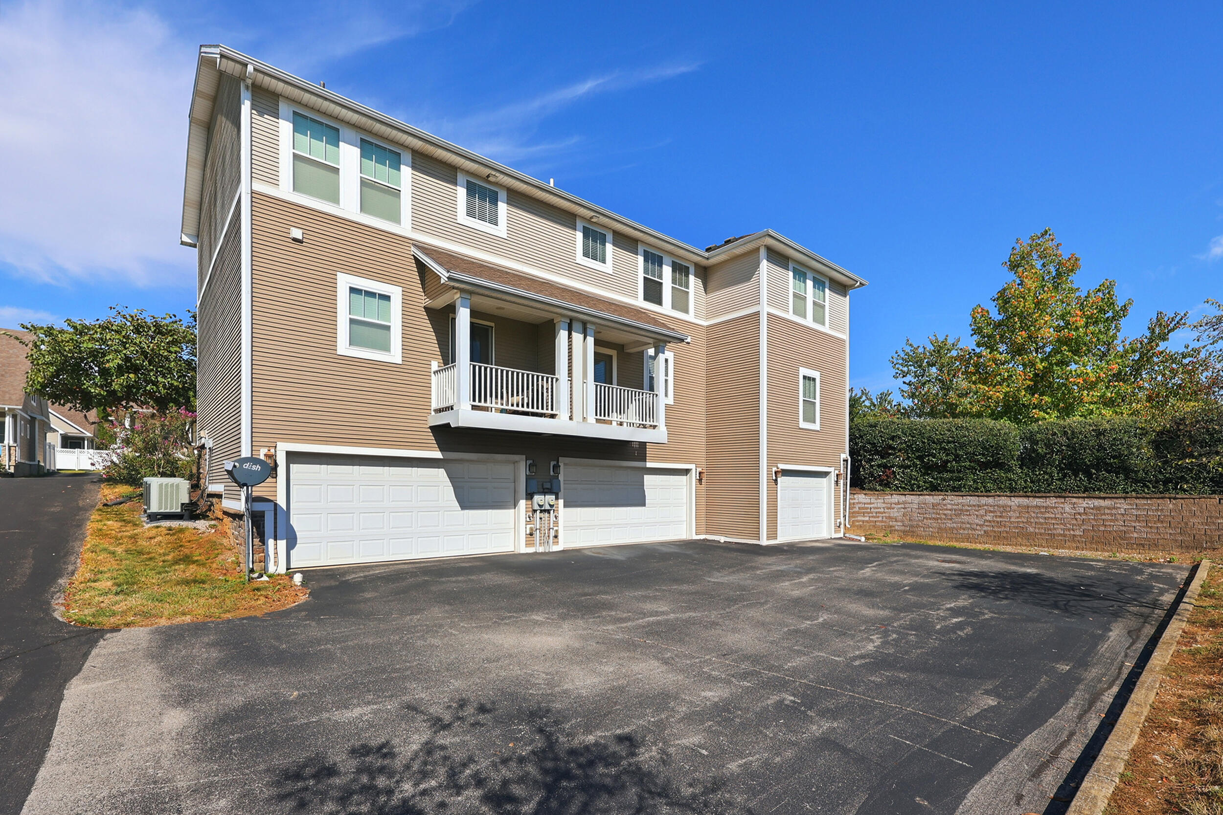 255 Towne Square Park Property Photo 29