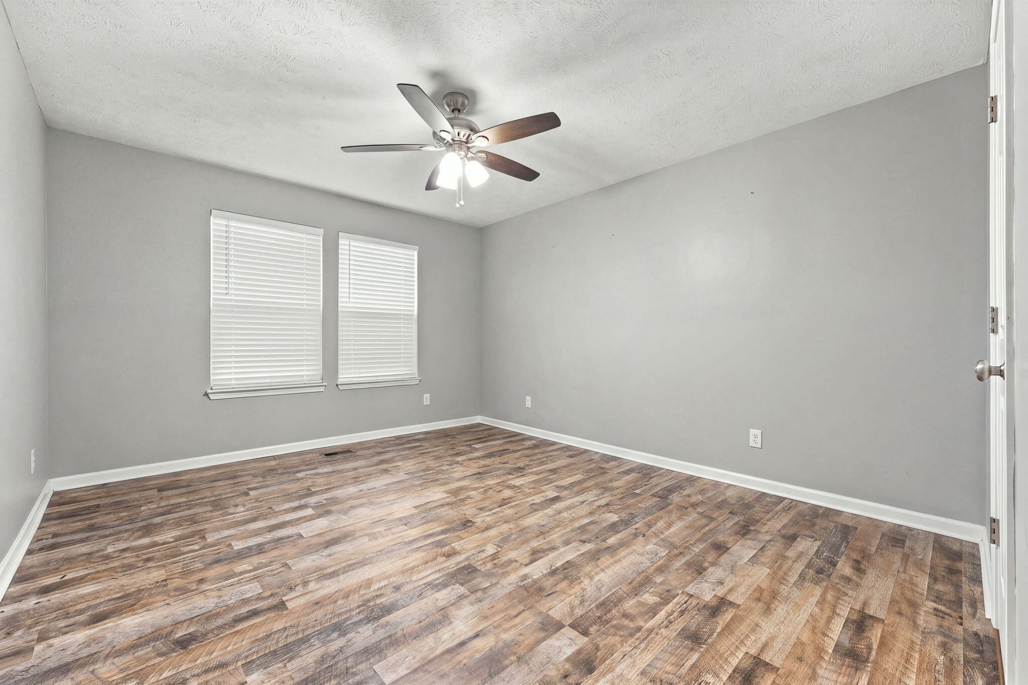 104 Red Rock Court Property Photo 8