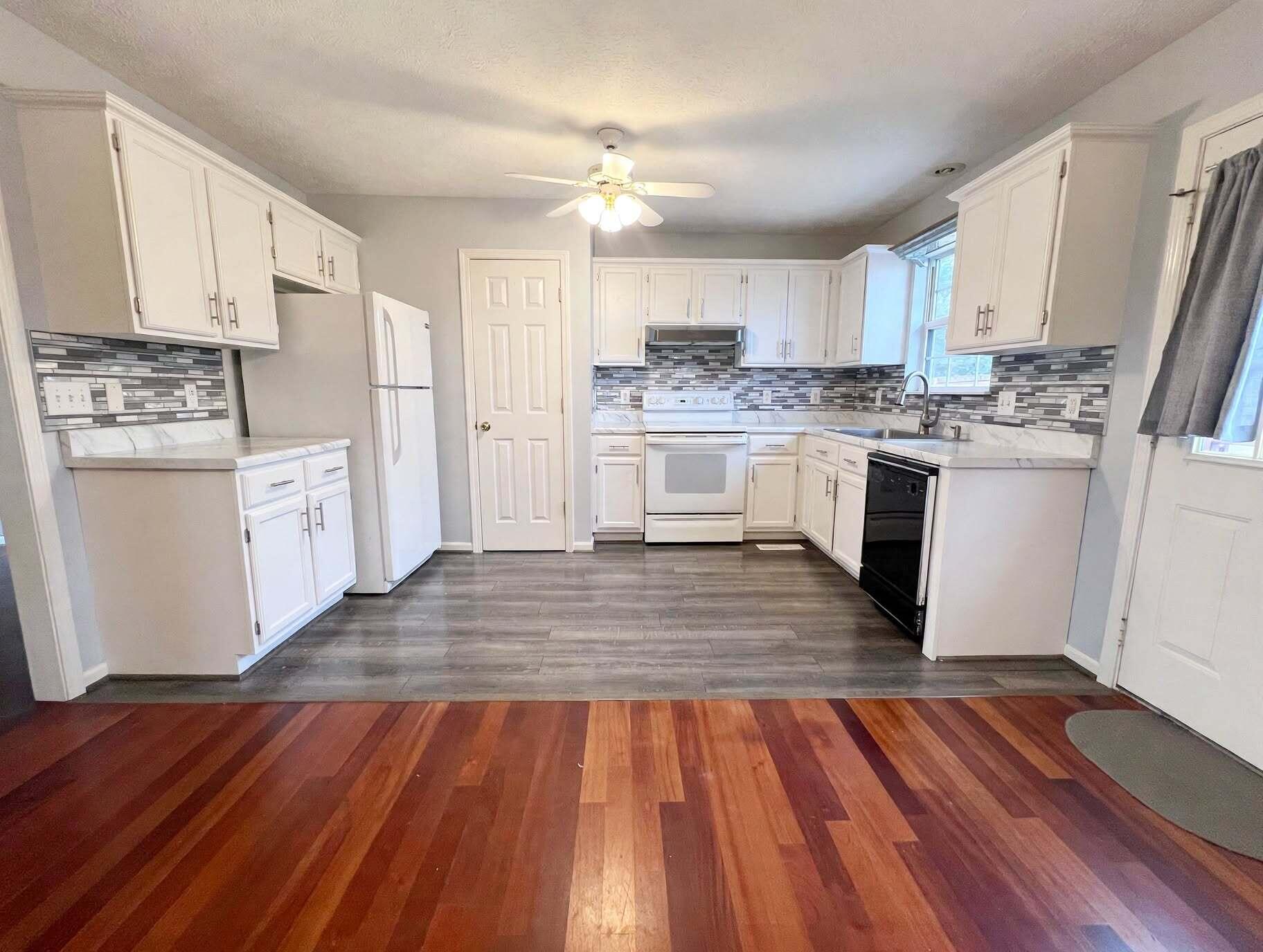 11327 Ebenezer Road Property Photo 3