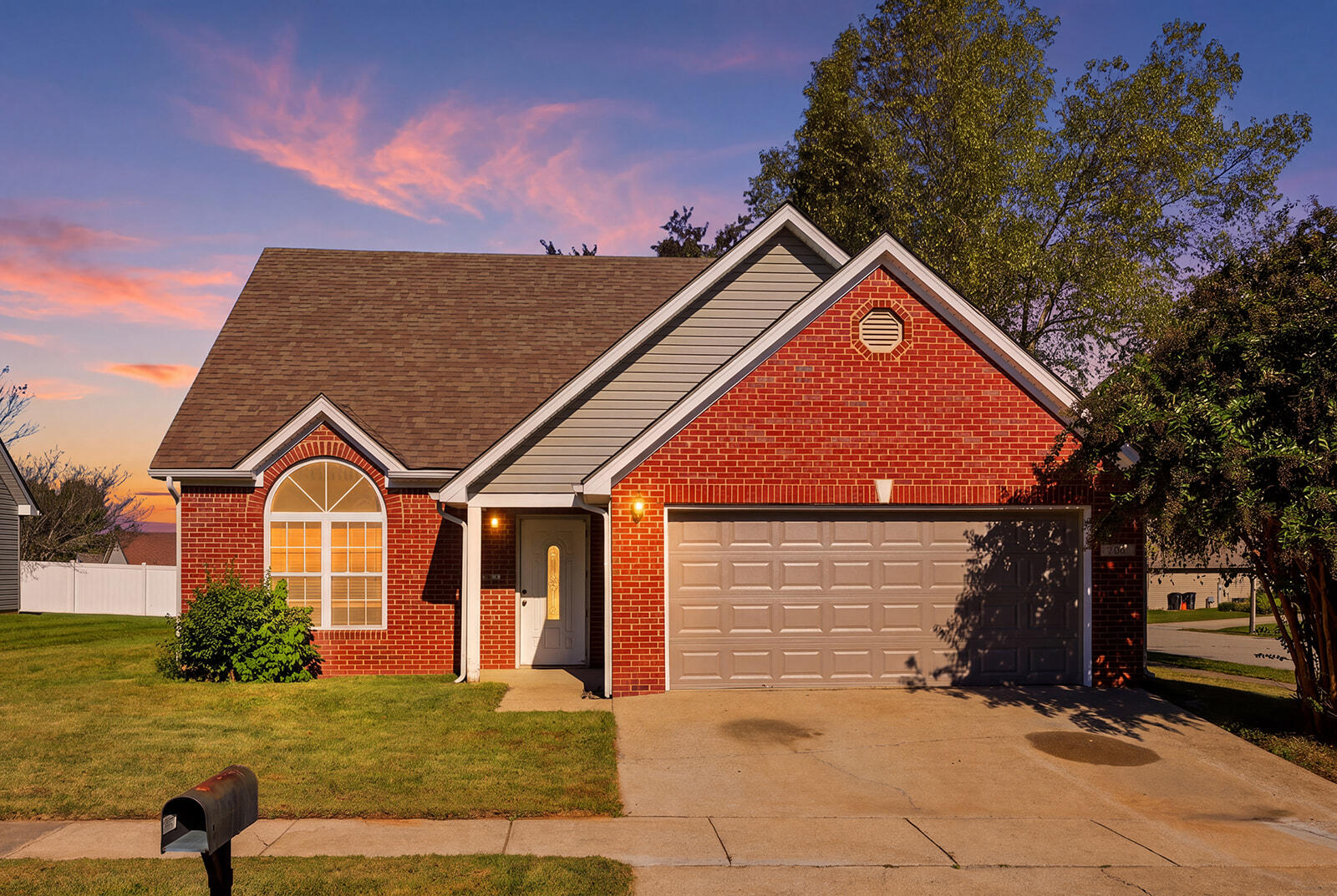 1341 Equestrian Way Property Photo 1