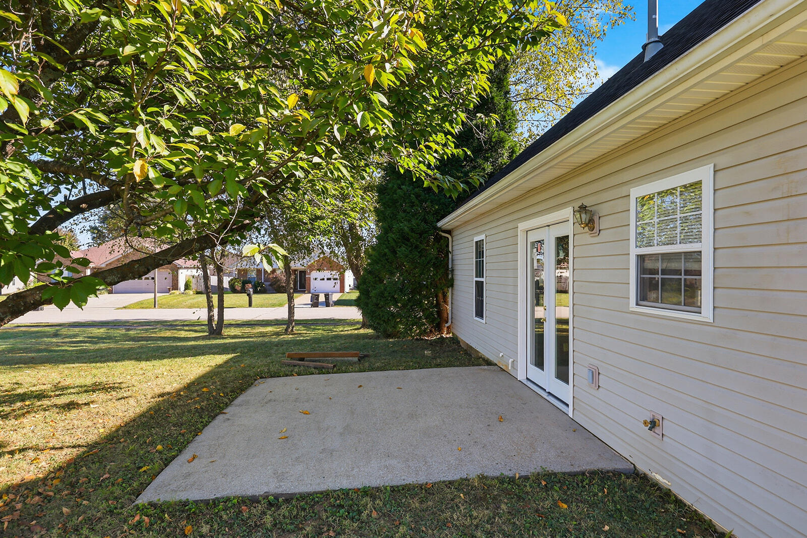 1341 Equestrian Way Property Photo 4