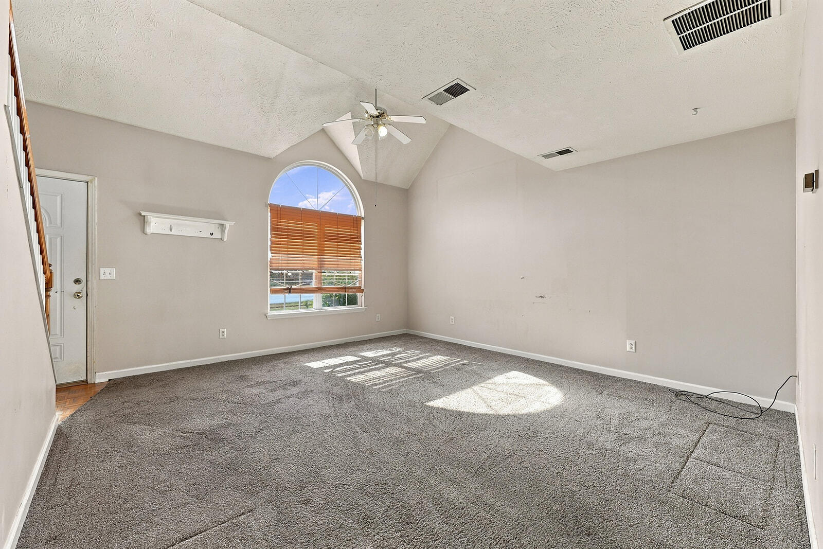 1341 Equestrian Way Property Photo 8