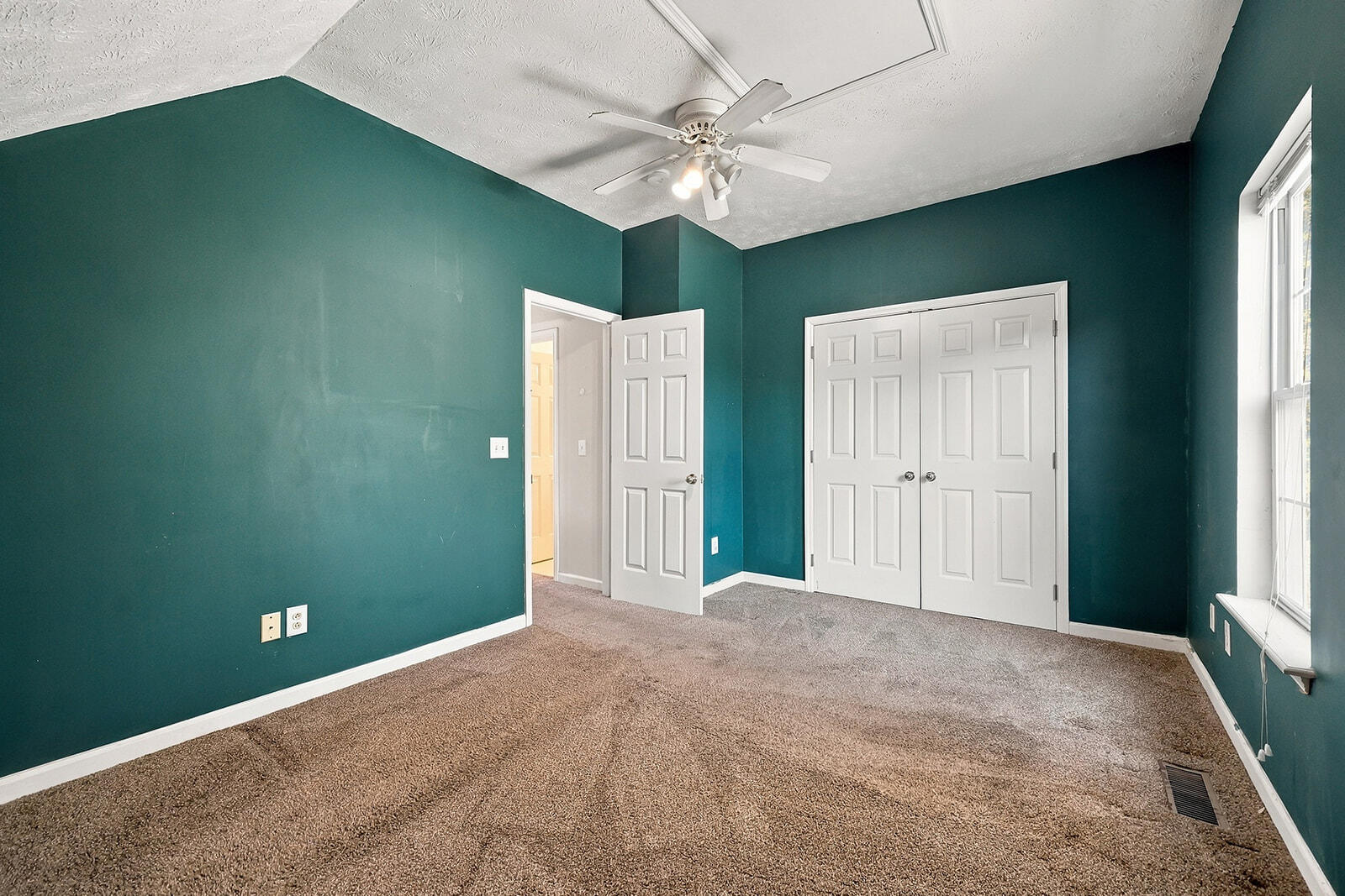 1341 Equestrian Way Property Photo 24