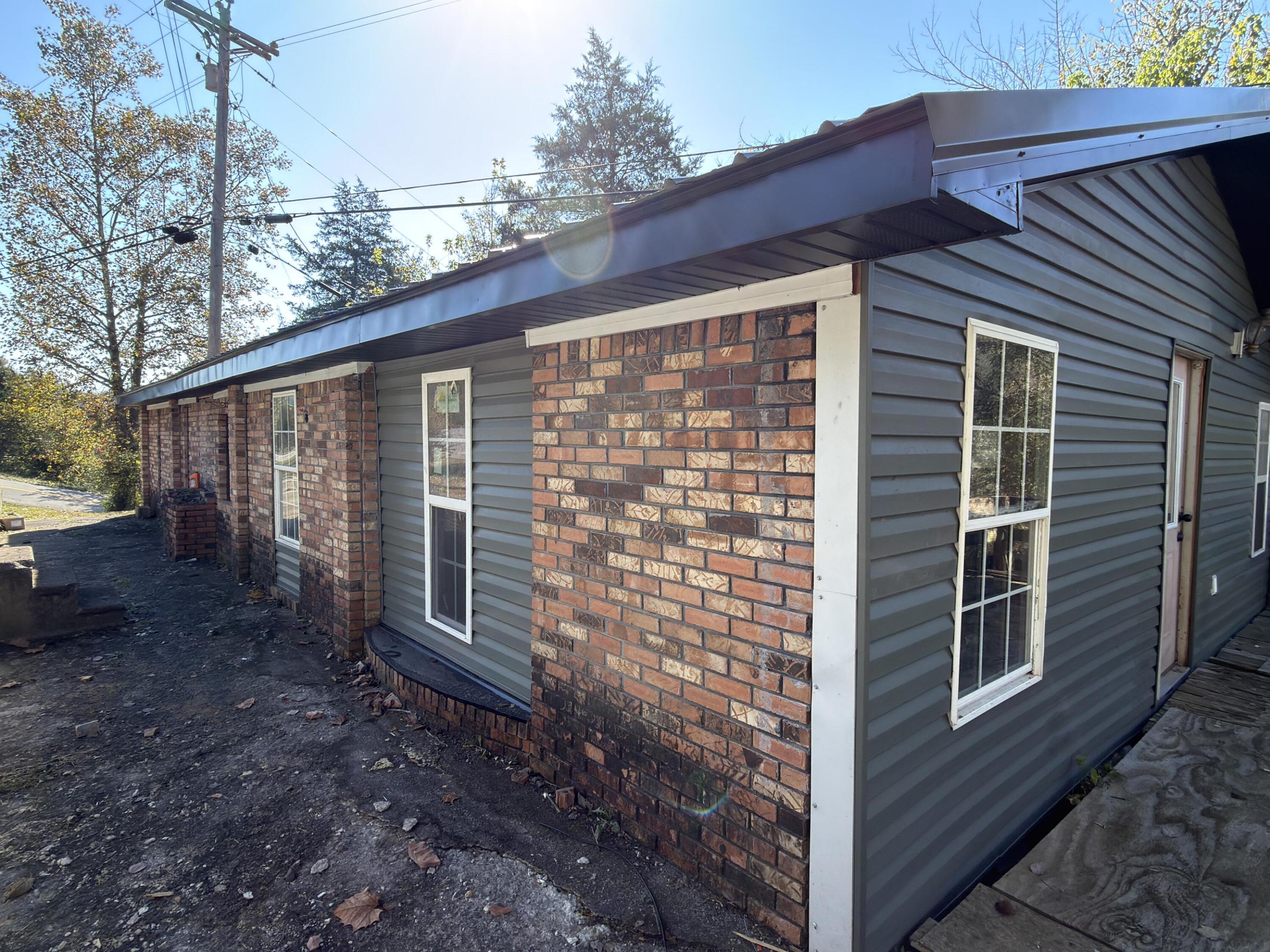 6960 Ky-776 Property Photo 3